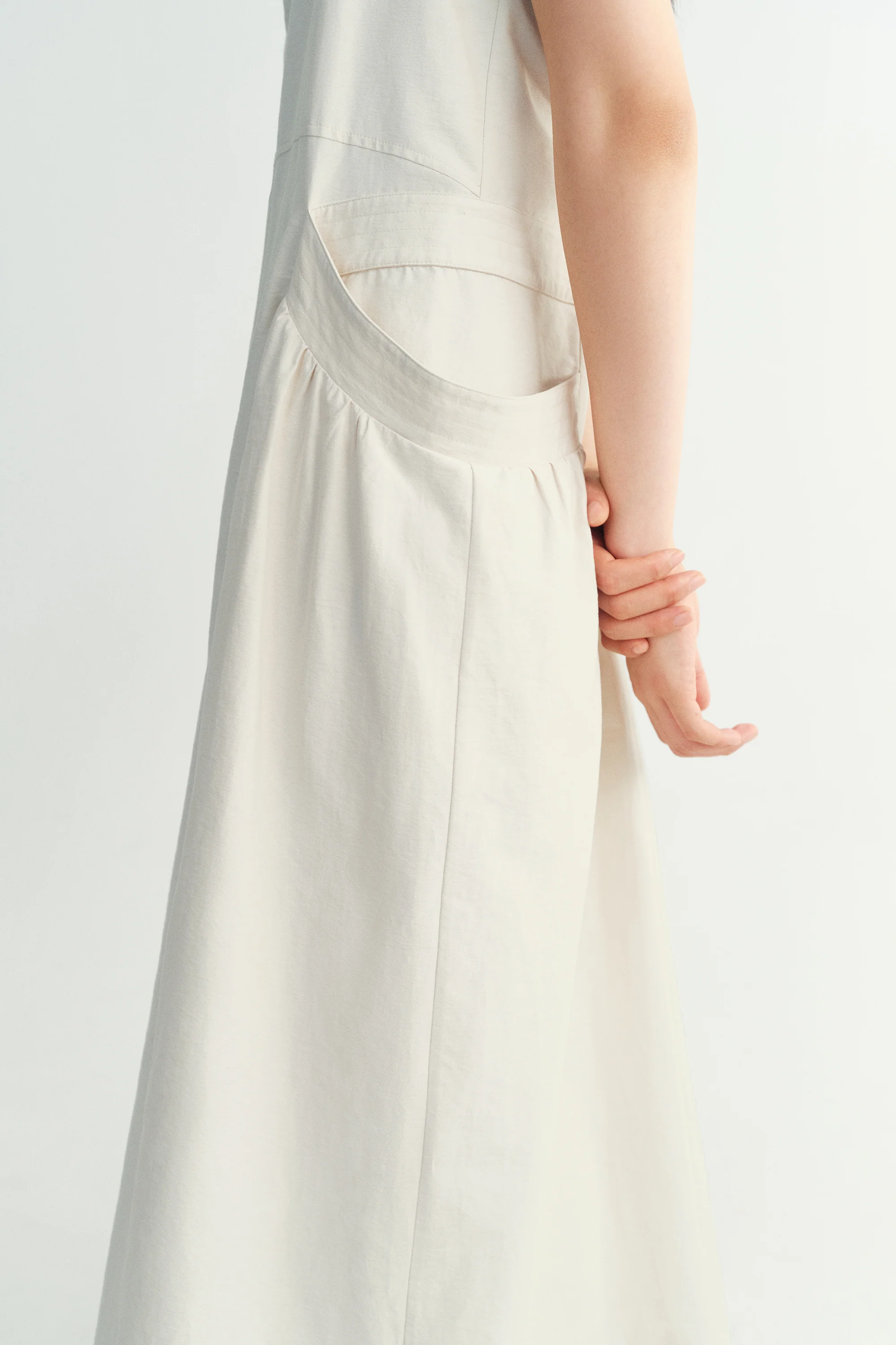 Twist-knot Zipper Dress - Image 9