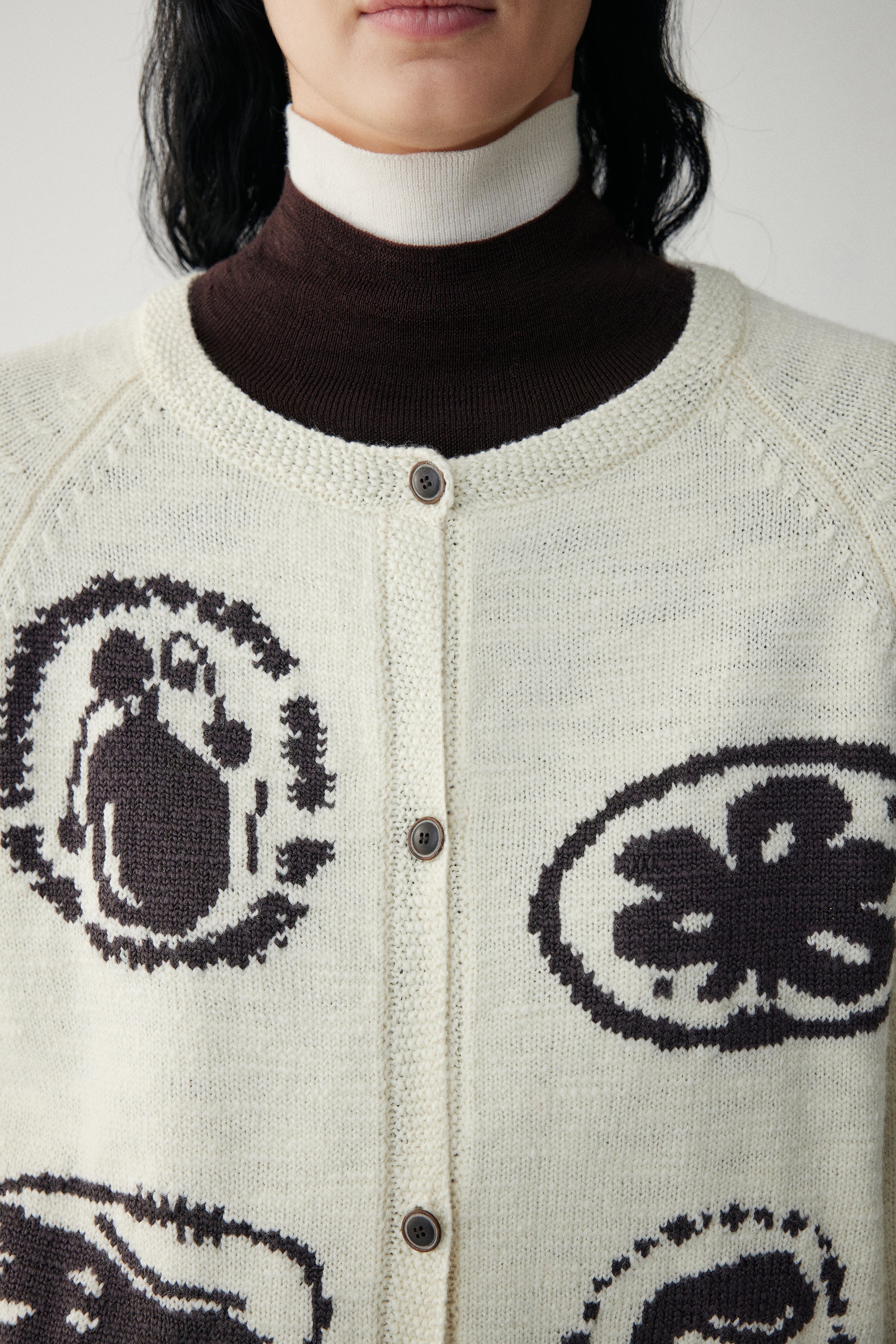 Crewneck Wool Intarsia Cardigan - Image 12