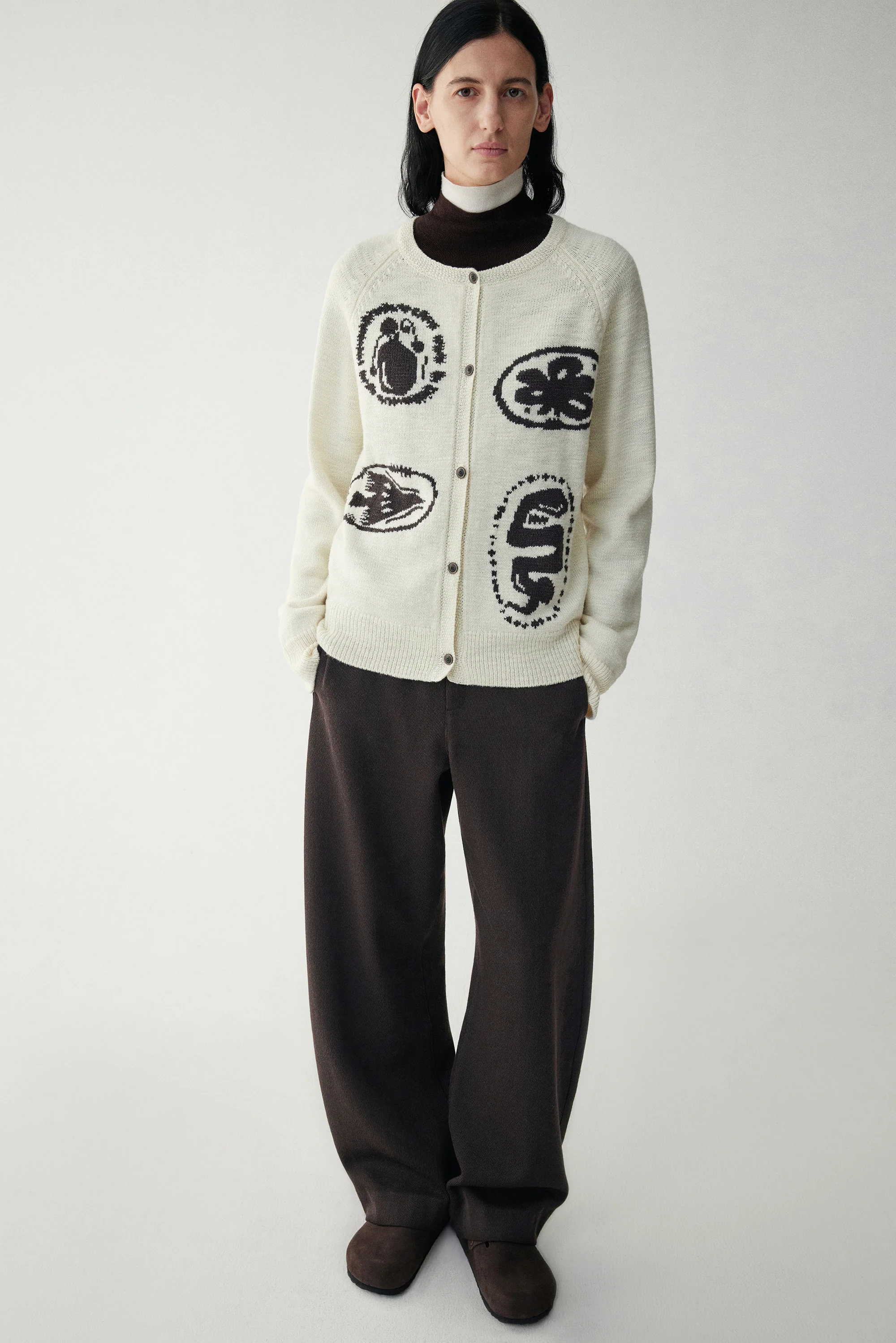 Crewneck Wool Intarsia Cardigan - Image 6