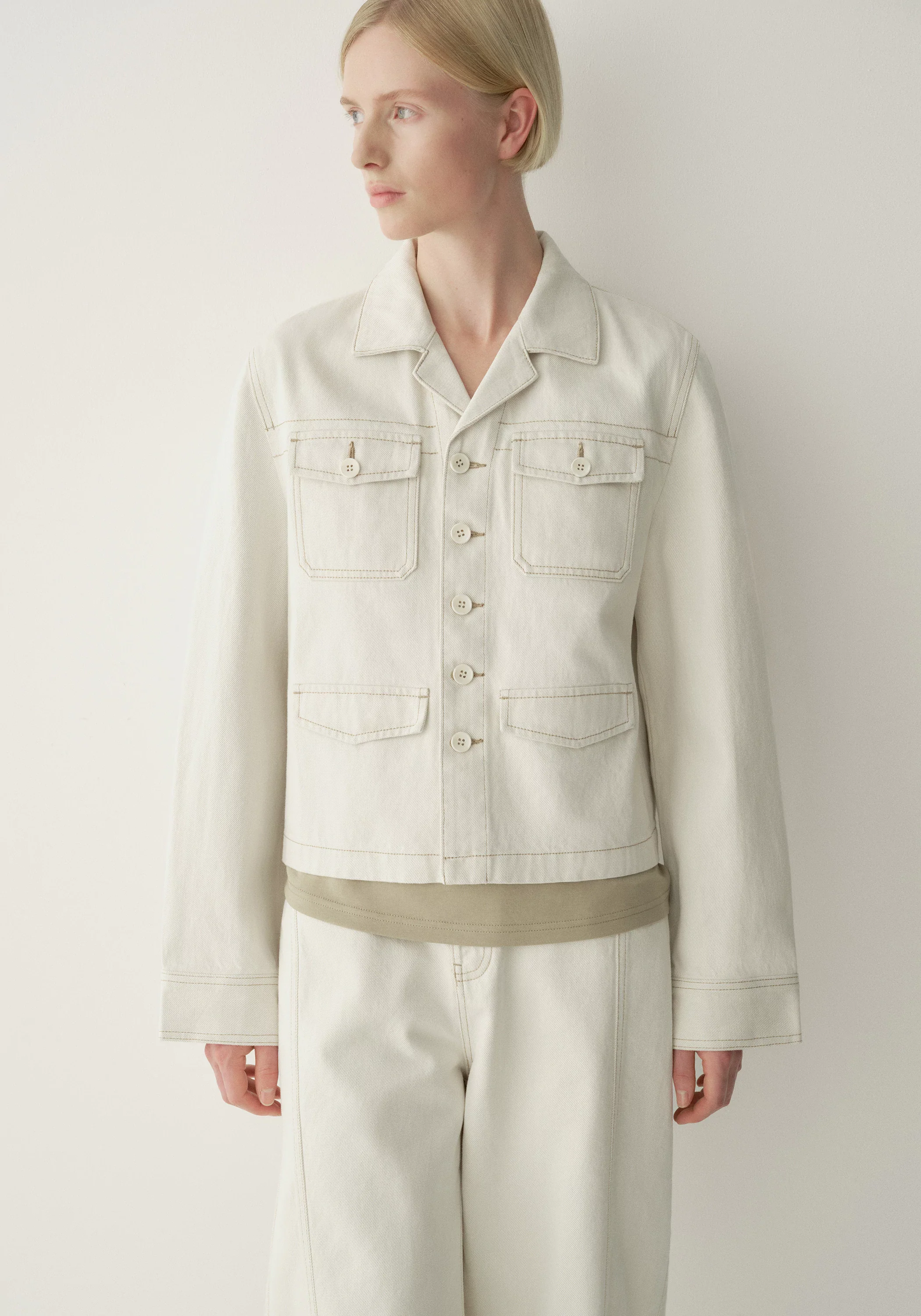 Cropped Denim Jacket - Image 19