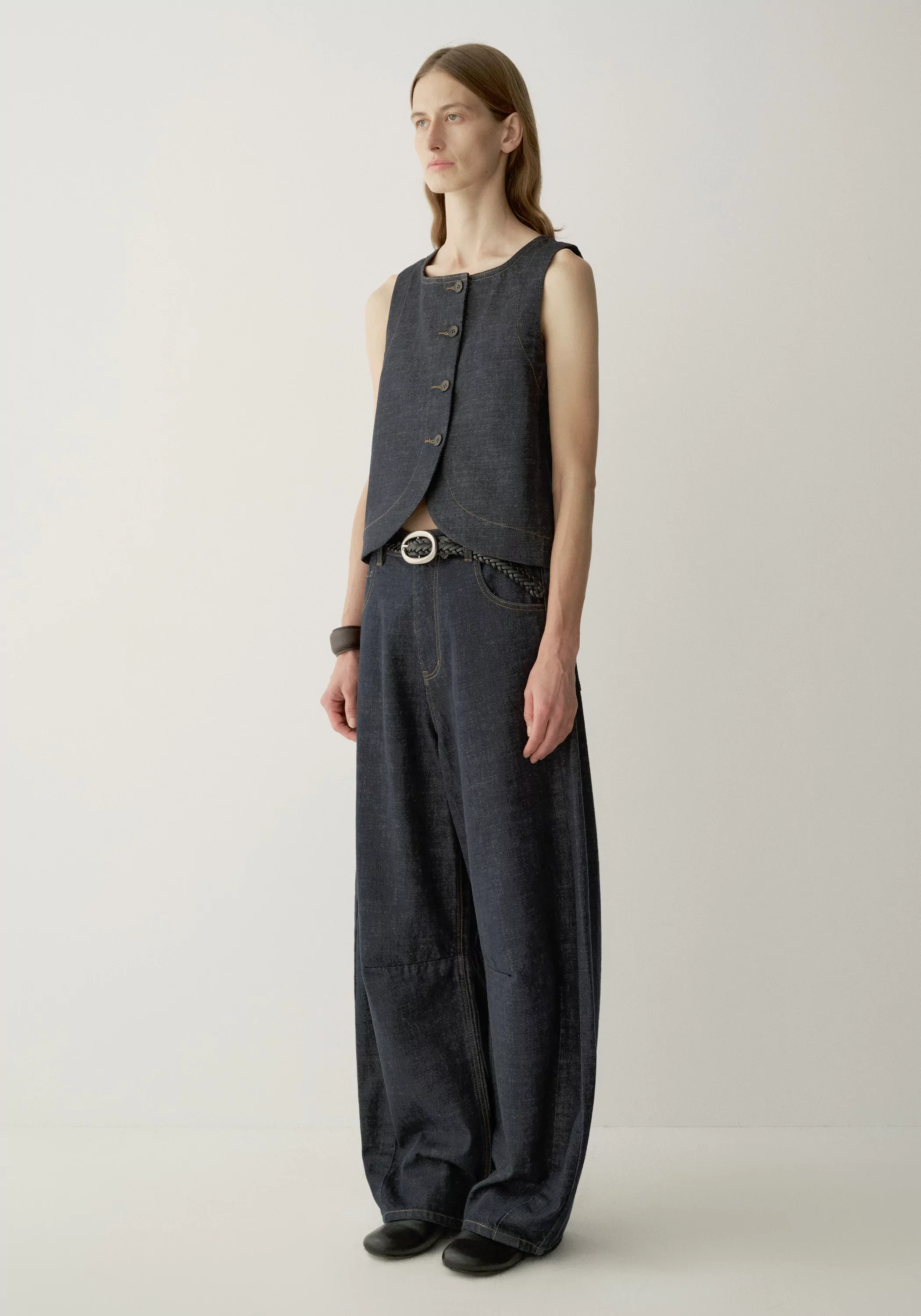 Curved Cotton Jeans - Image 12