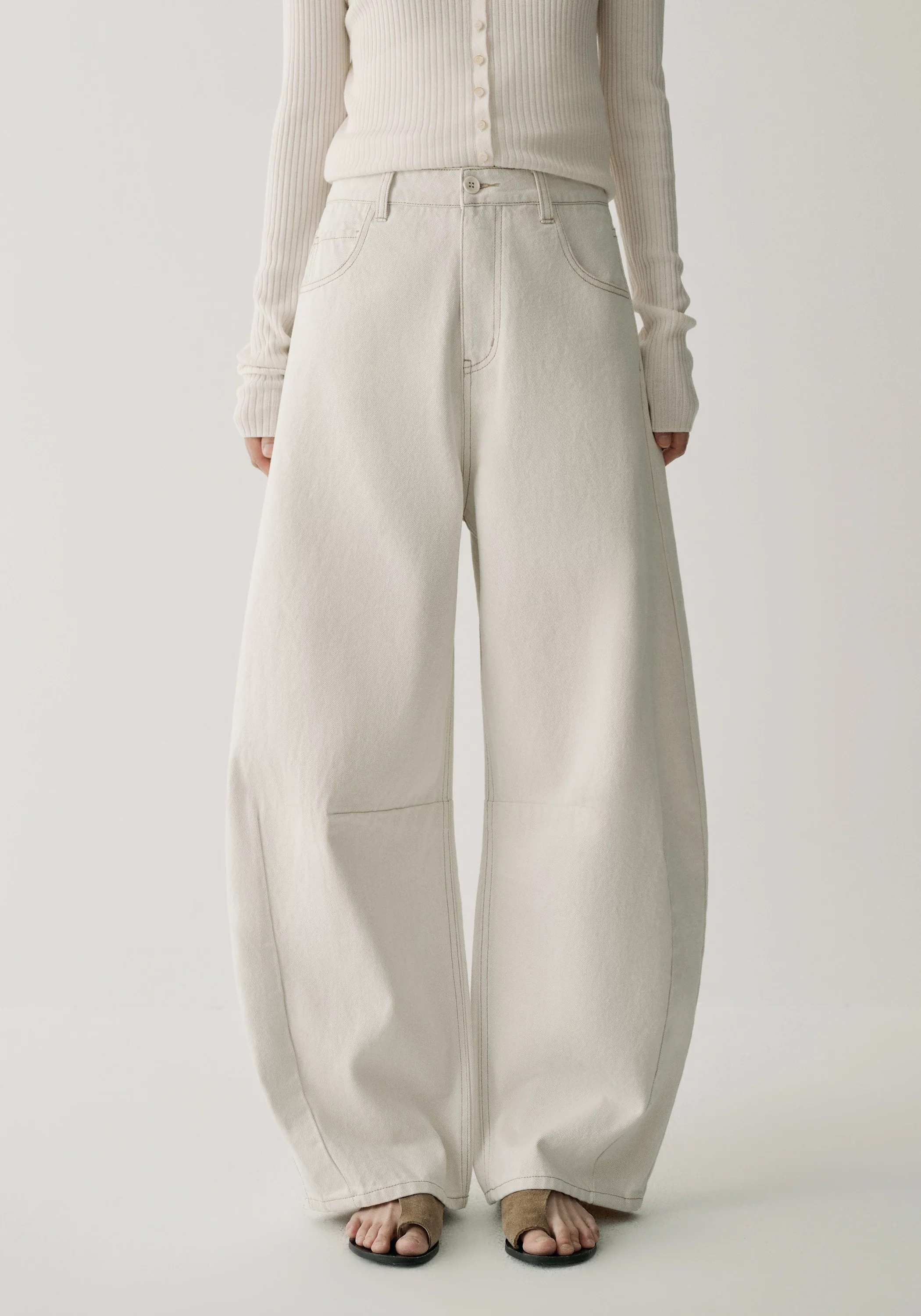 Curved Cotton Jeans - Image 17