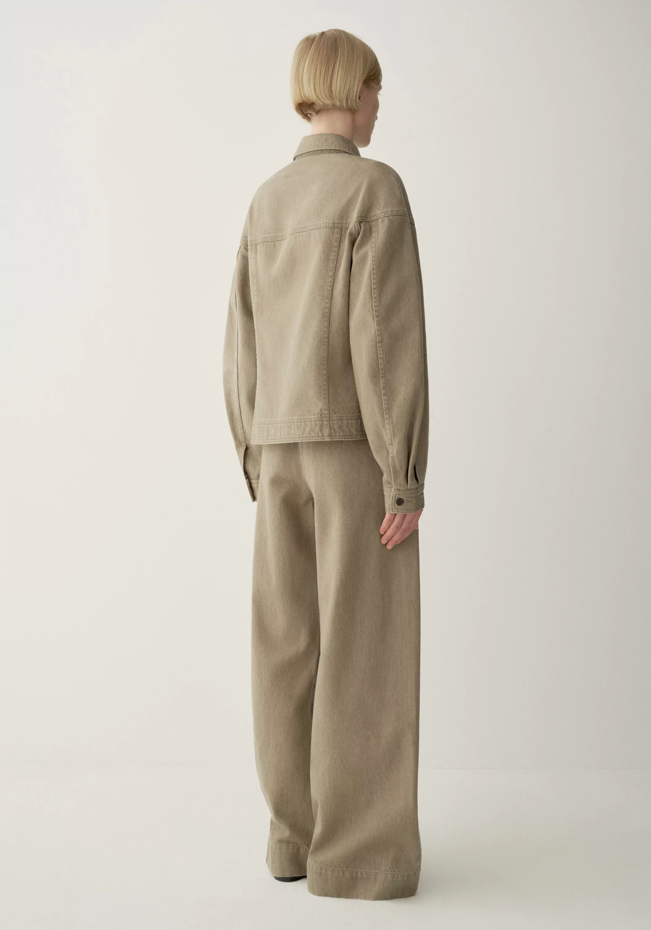 Curved-hem Denim Jacket - Image 13