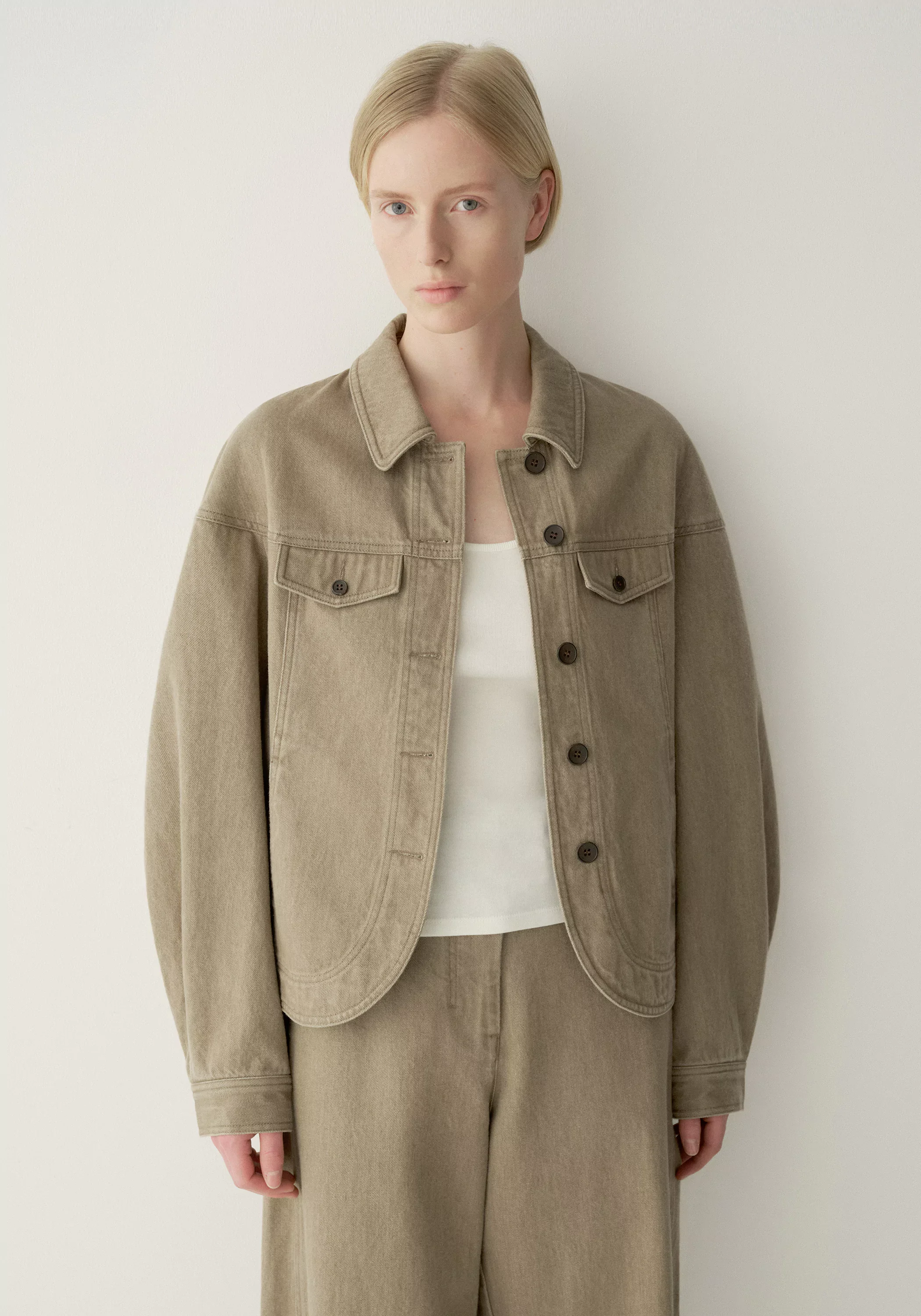 Curved-hem Denim Jacket - Image 15