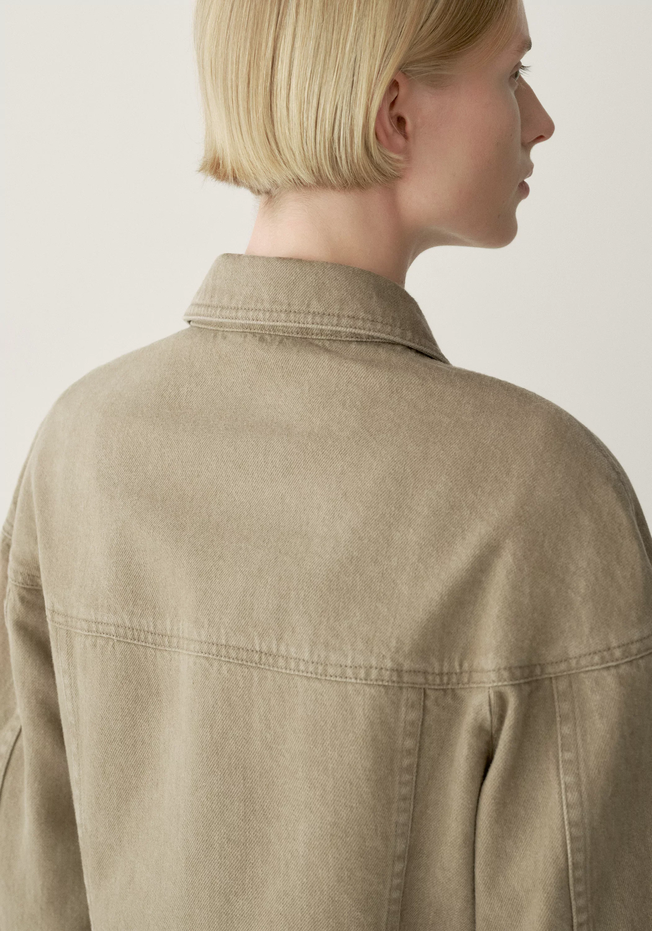 Curved-hem Denim Jacket - Image 19