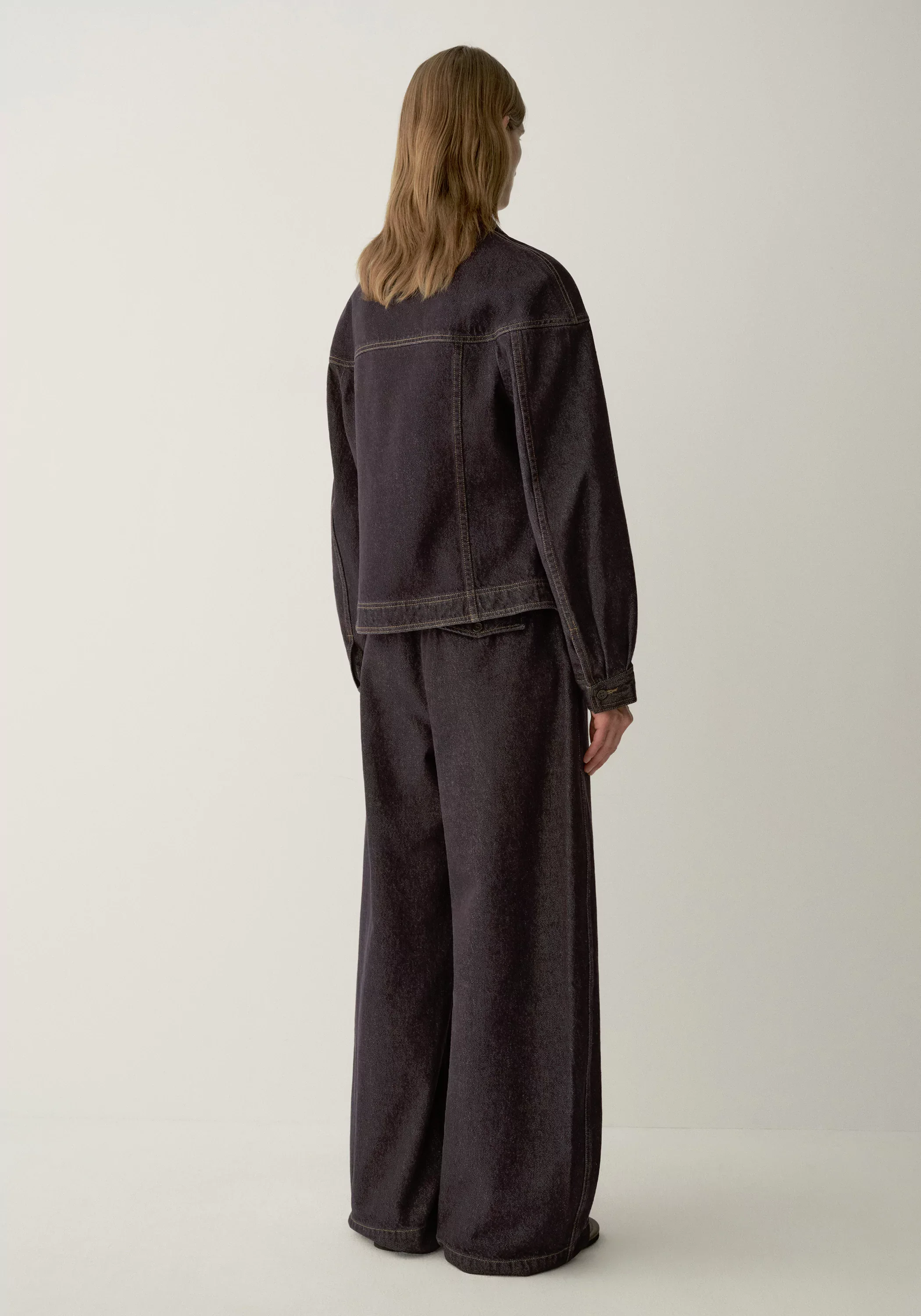 Curved-hem Denim Jacket - Image 5