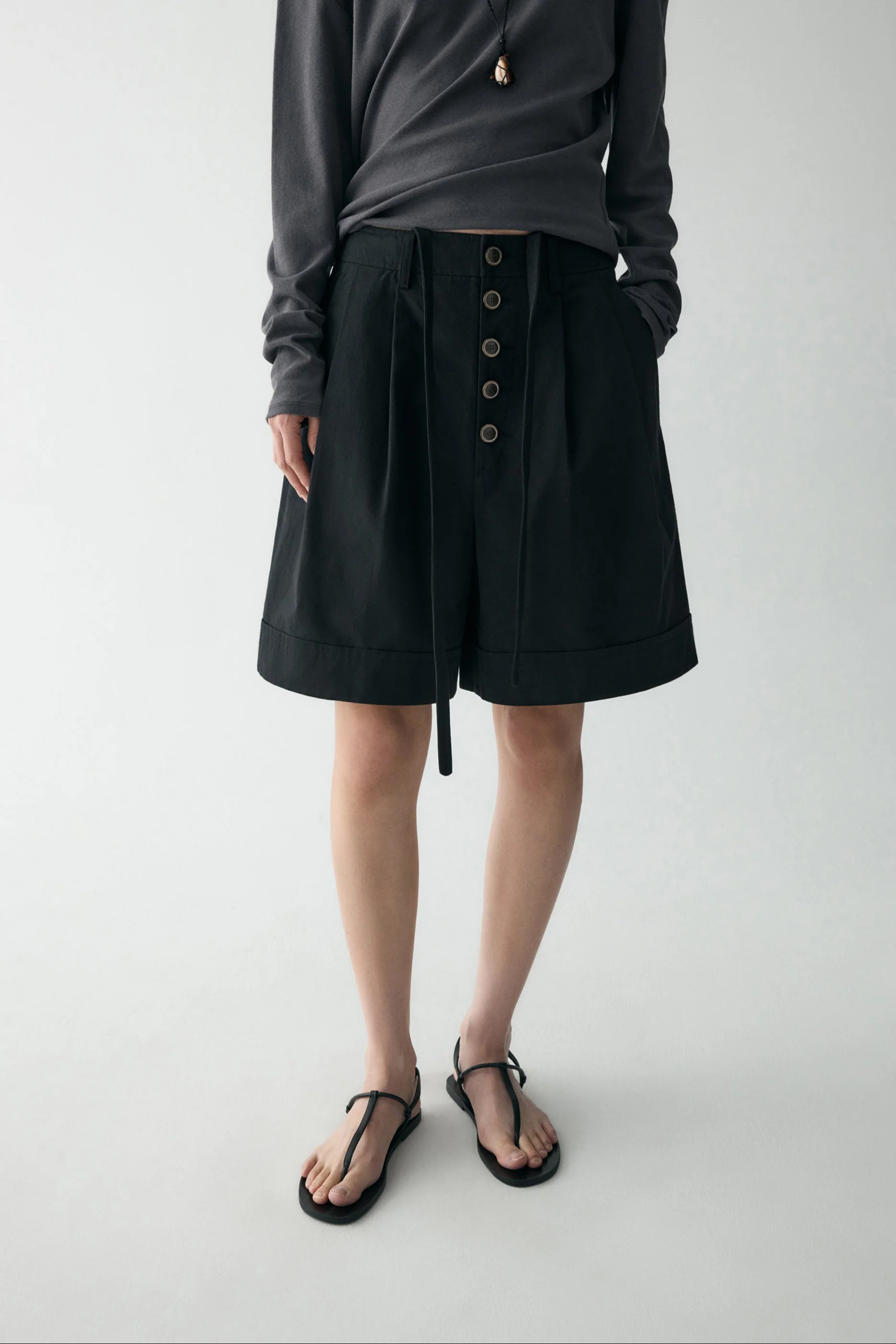 Curved Loose Shorts - Image 12