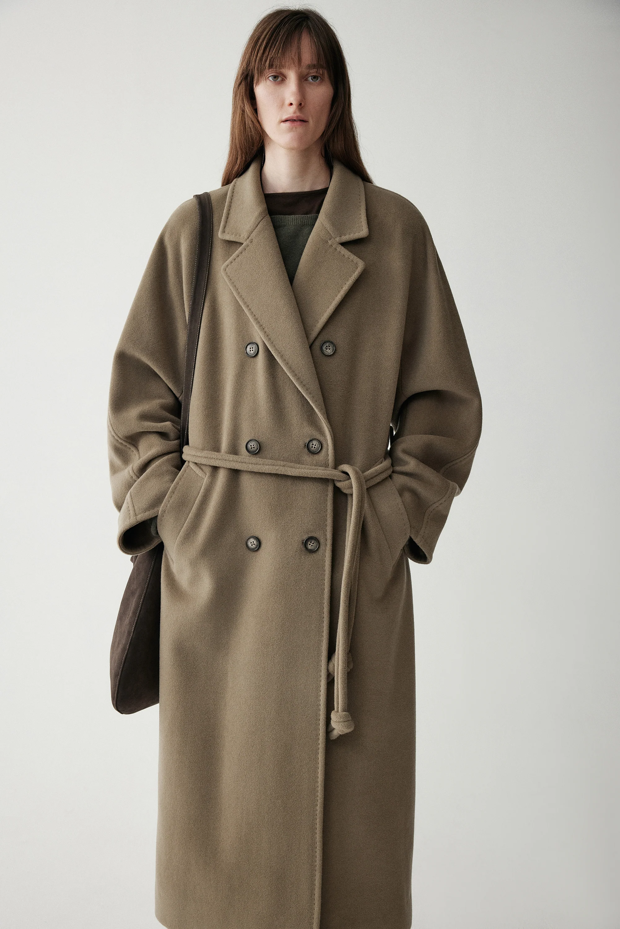 Classic Italian Cashmere Coat - Image 11