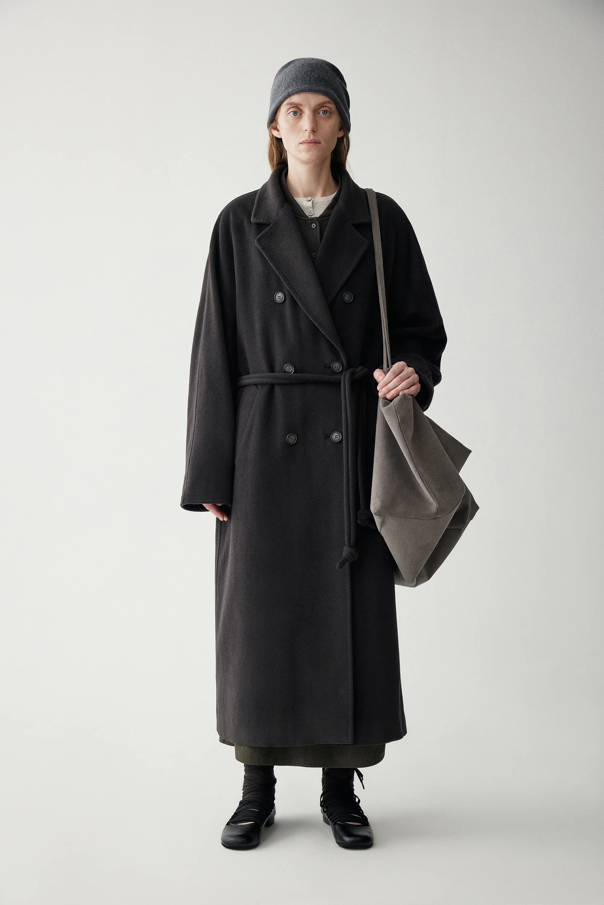 Classic Italian Cashmere Coat - Image 14