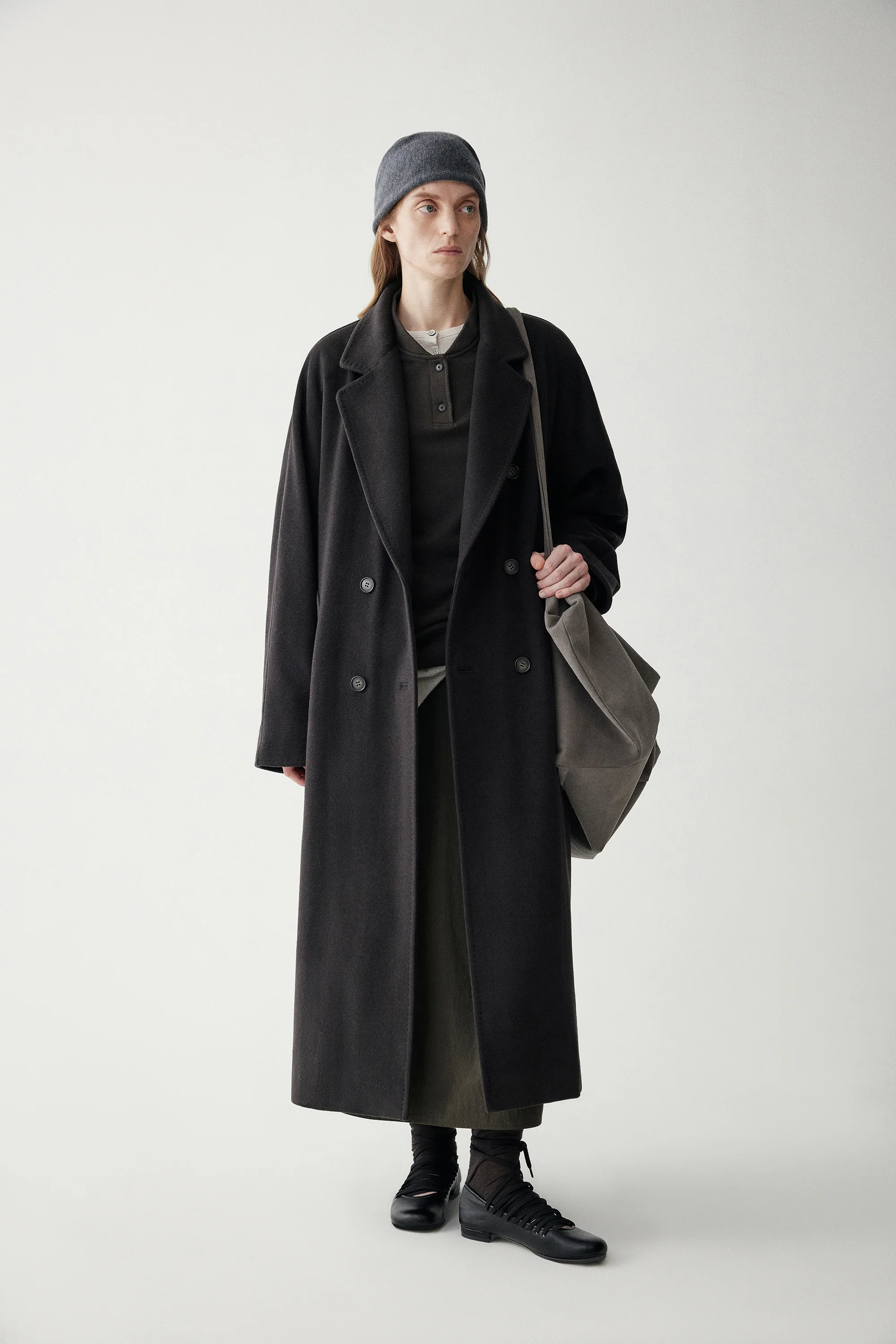 Classic Italian Cashmere Coat - Image 16