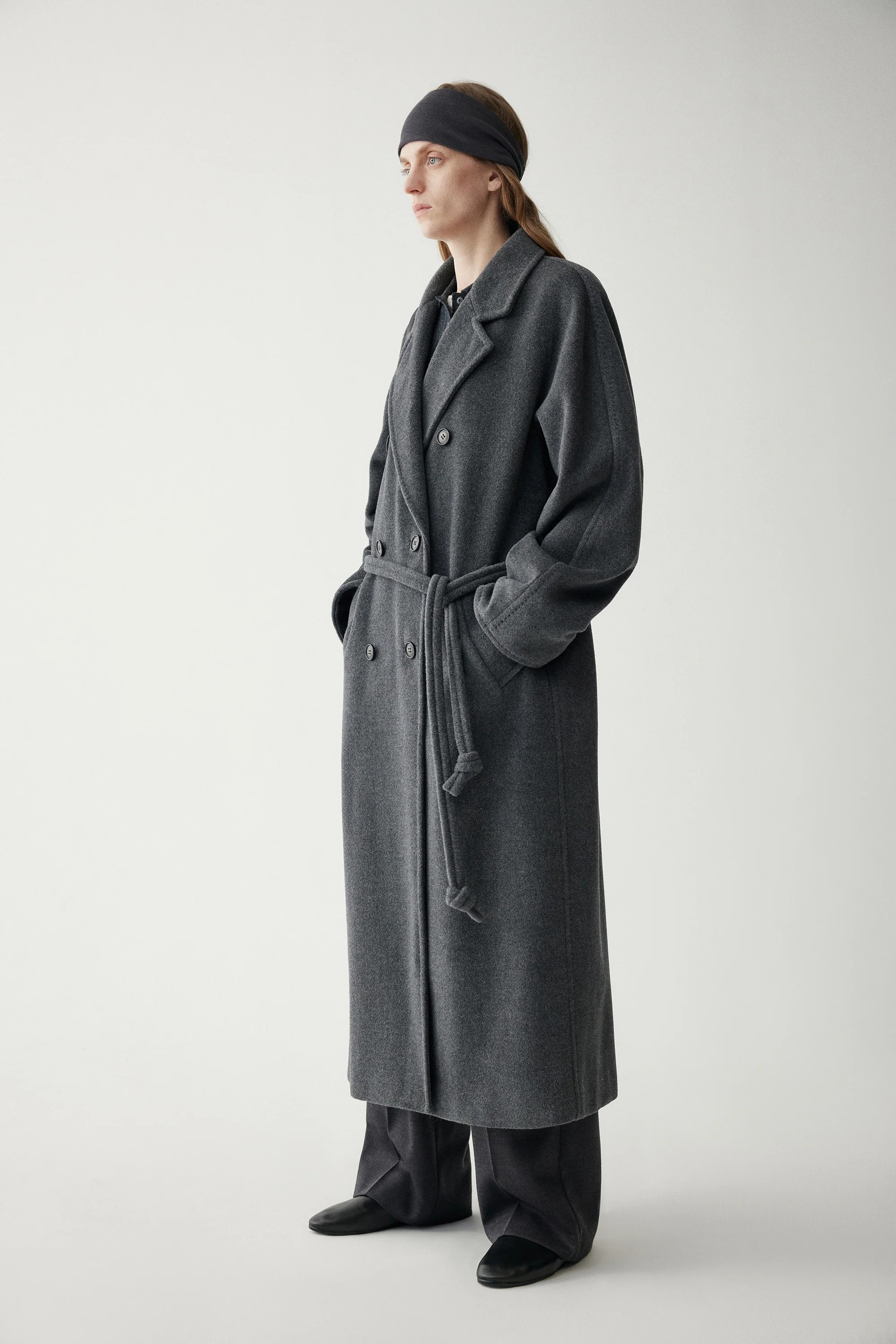 Classic Italian Cashmere Coat - Image 4