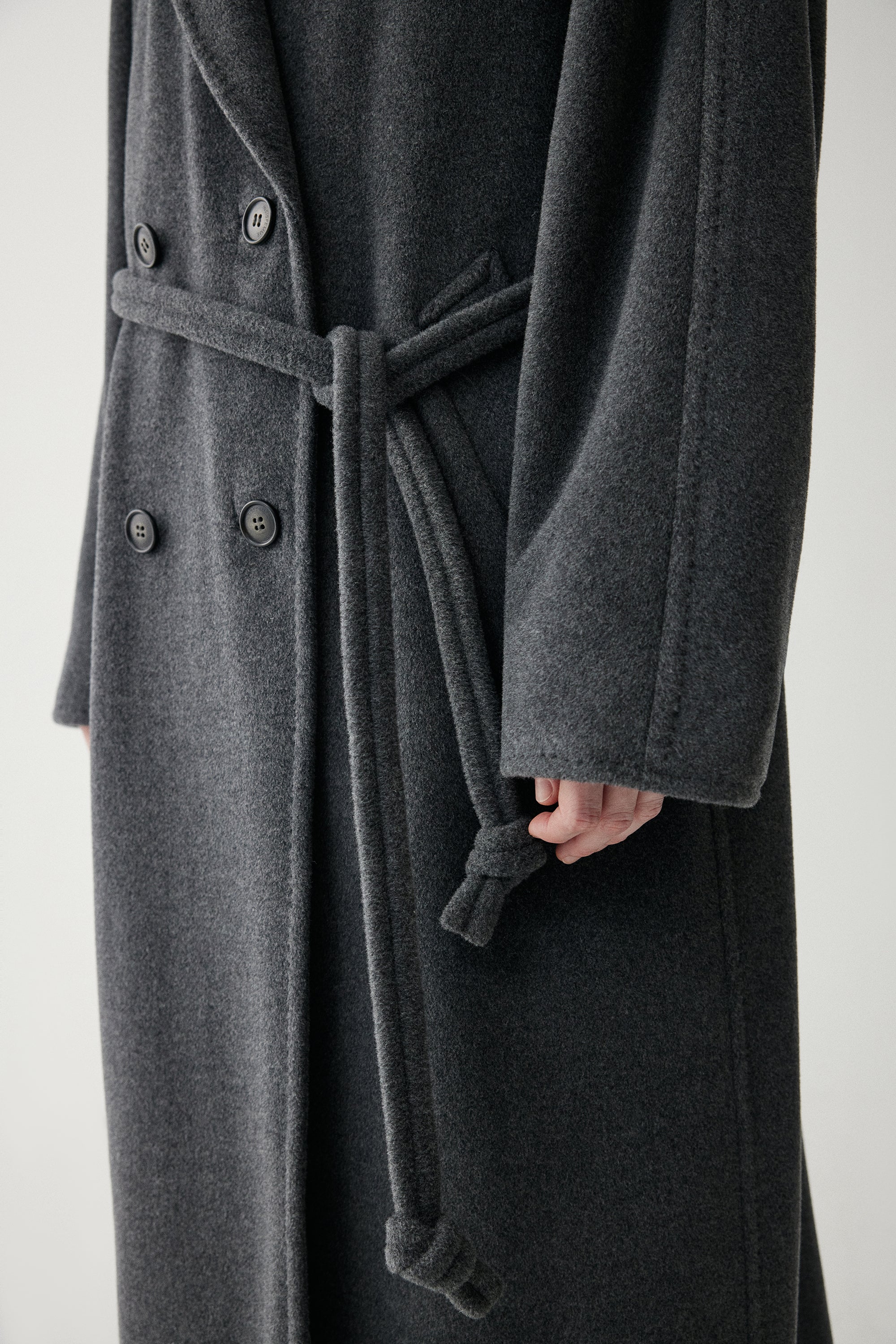 Classic Italian Cashmere Coat - Image 8