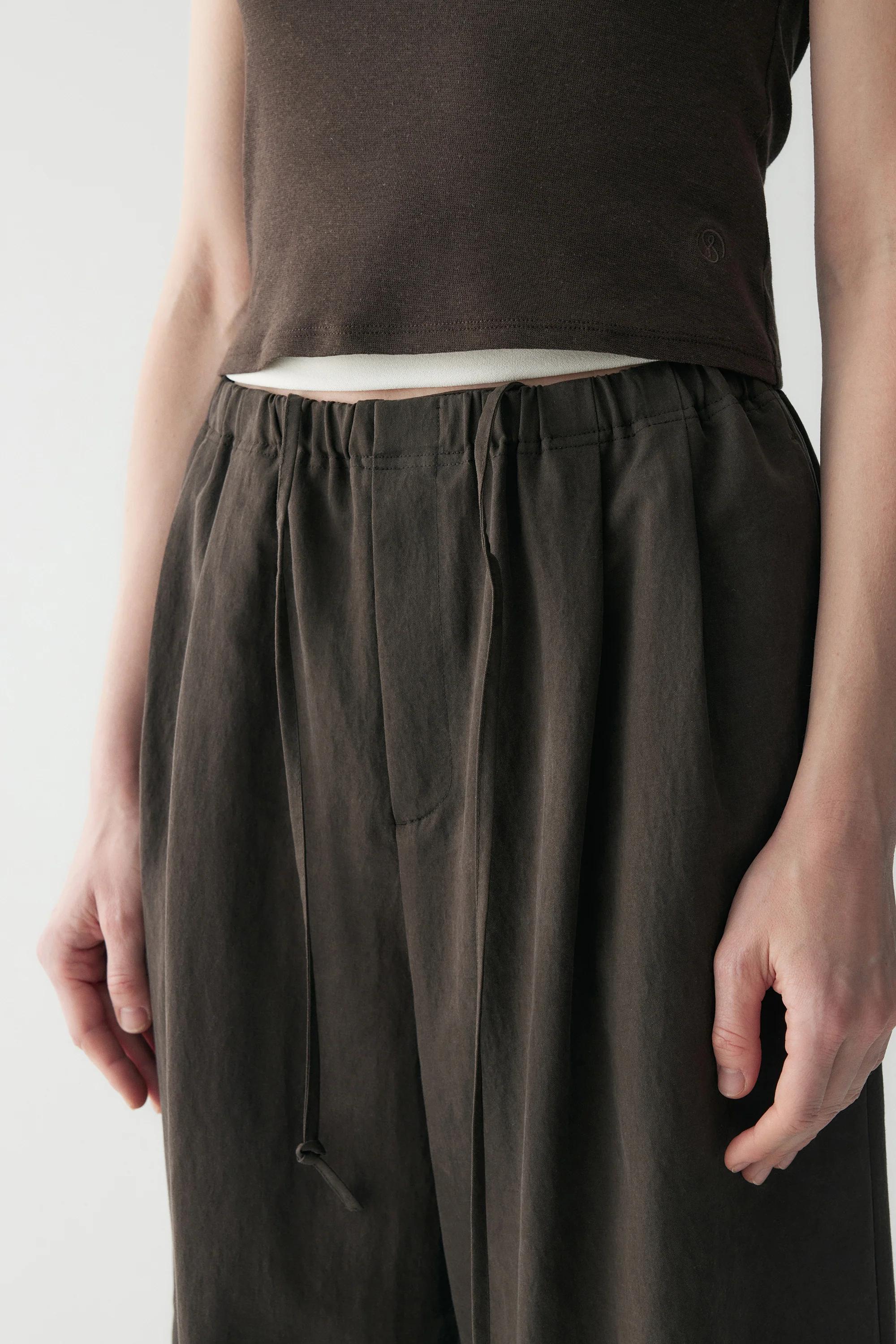 Drawstring Wide-leg Pants - Image 10