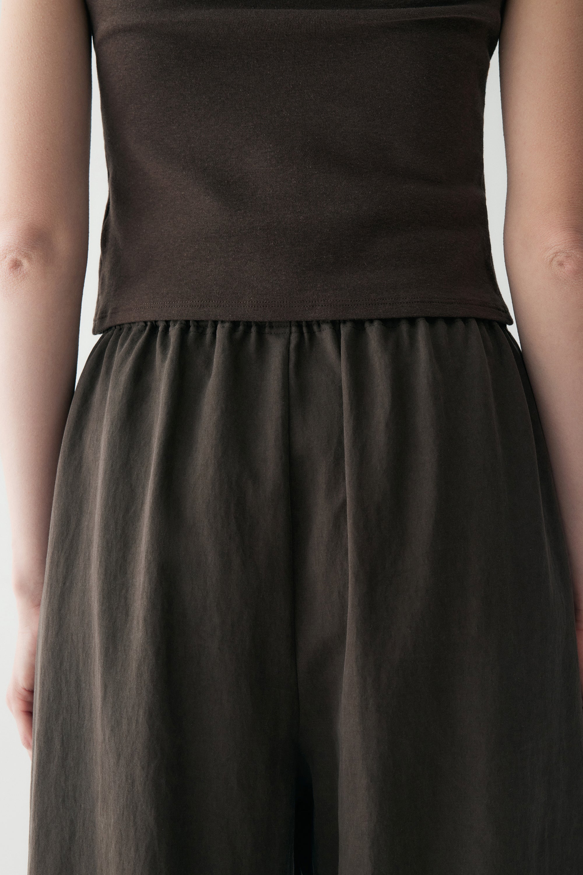 Drawstring Wide-leg Pants - Image 11