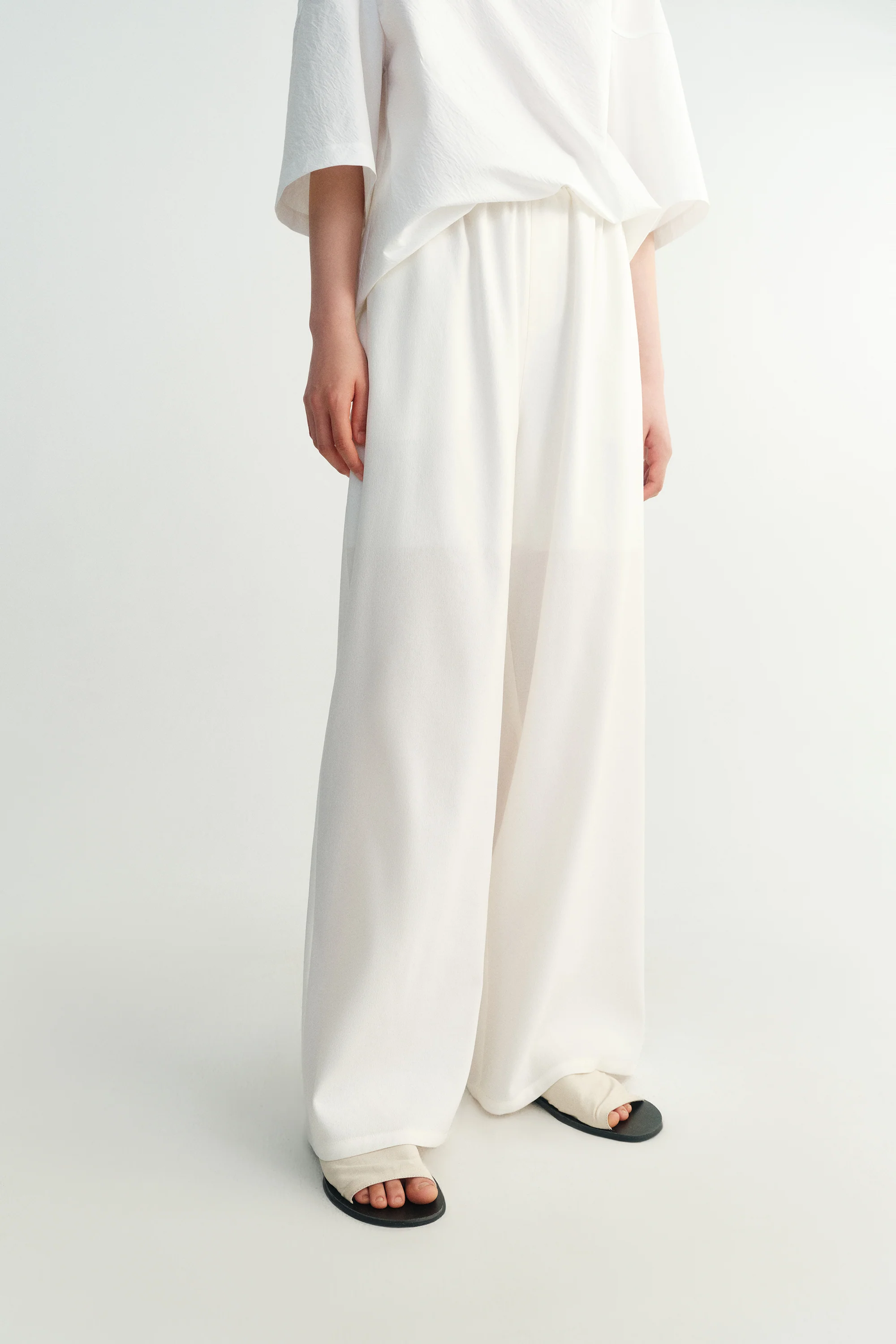 Elasticated Wide-leg Pants - Image 13