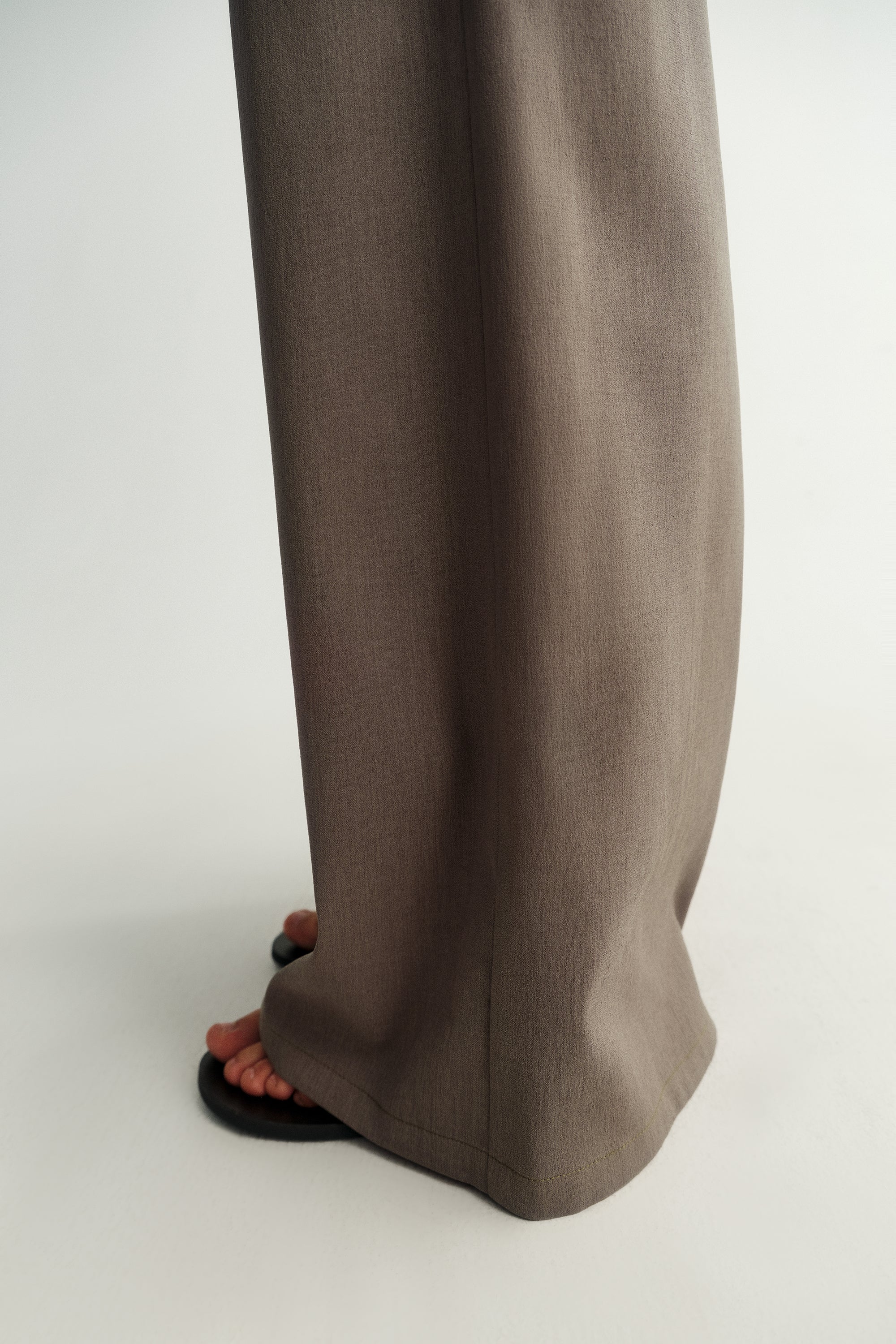 Elasticated Wide-leg Pants - Image 9