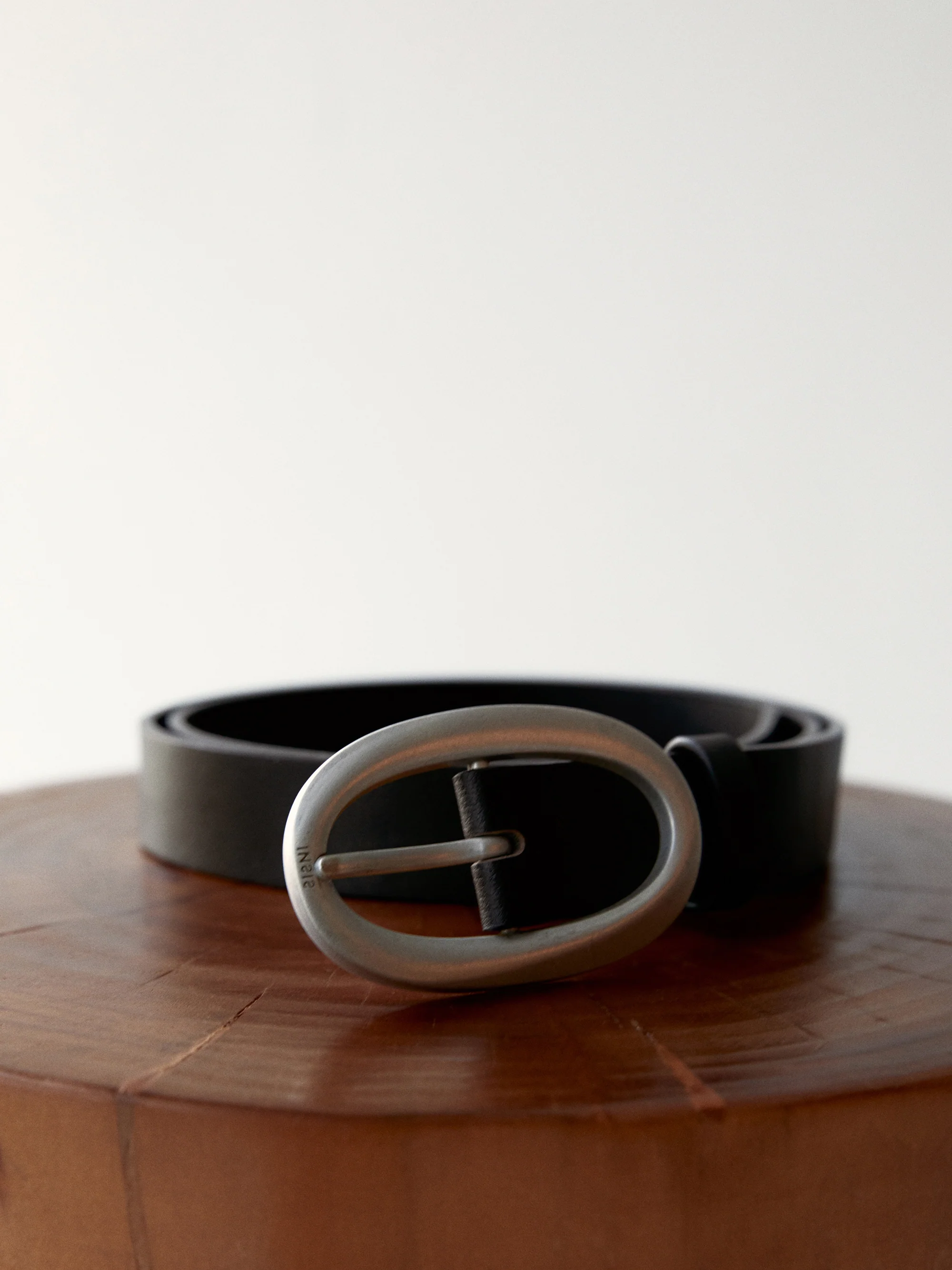 Cowhide Ring Buckle Belt - Image 8