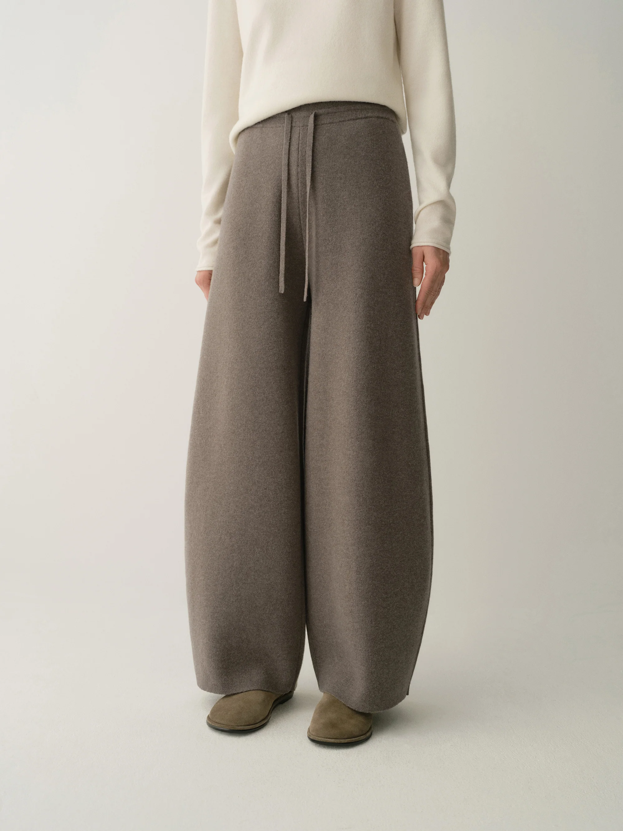 Merino Wool Drawsting Pants - Image 15