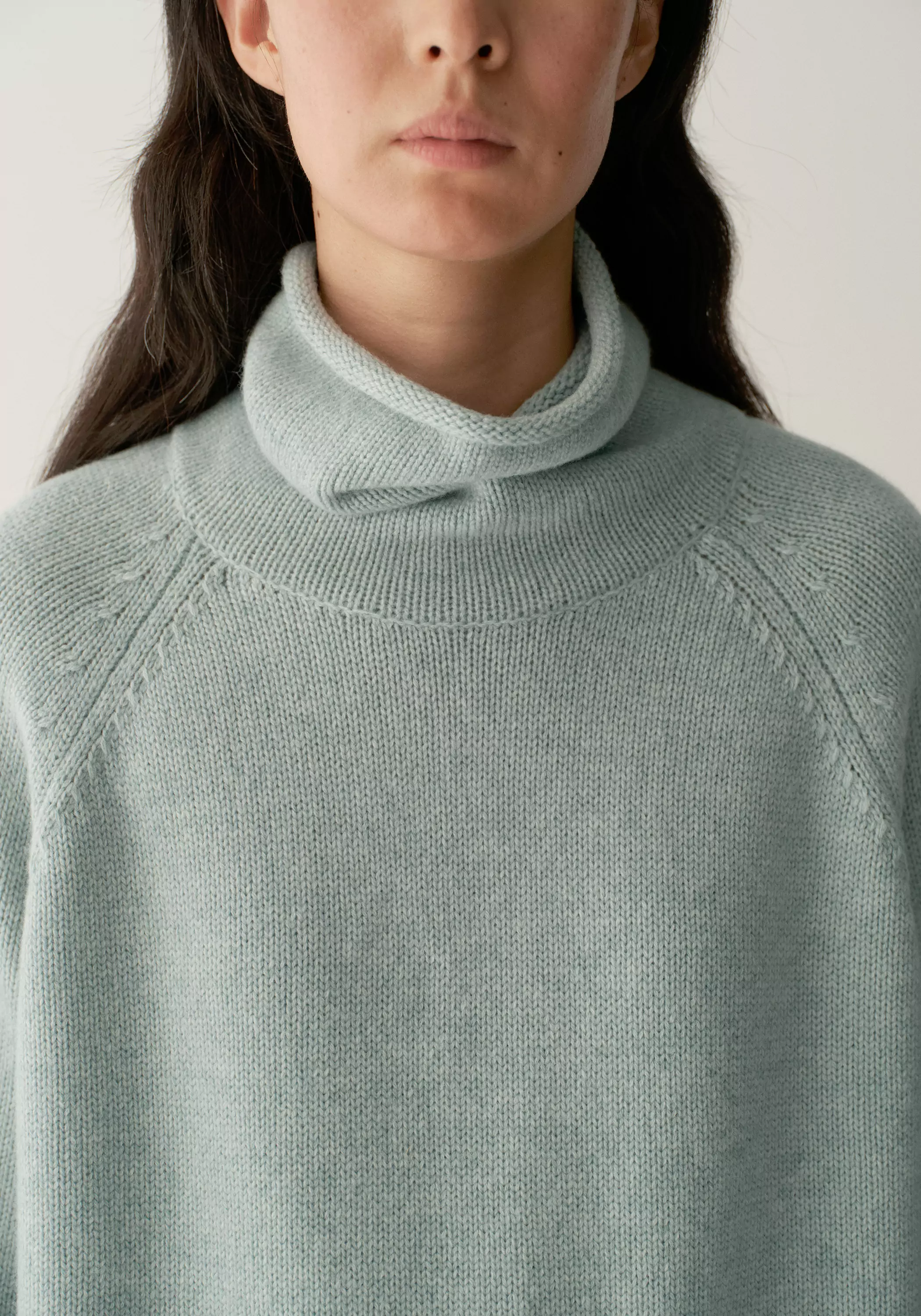 Cashmere-wool High-neck Sweater - Image 12