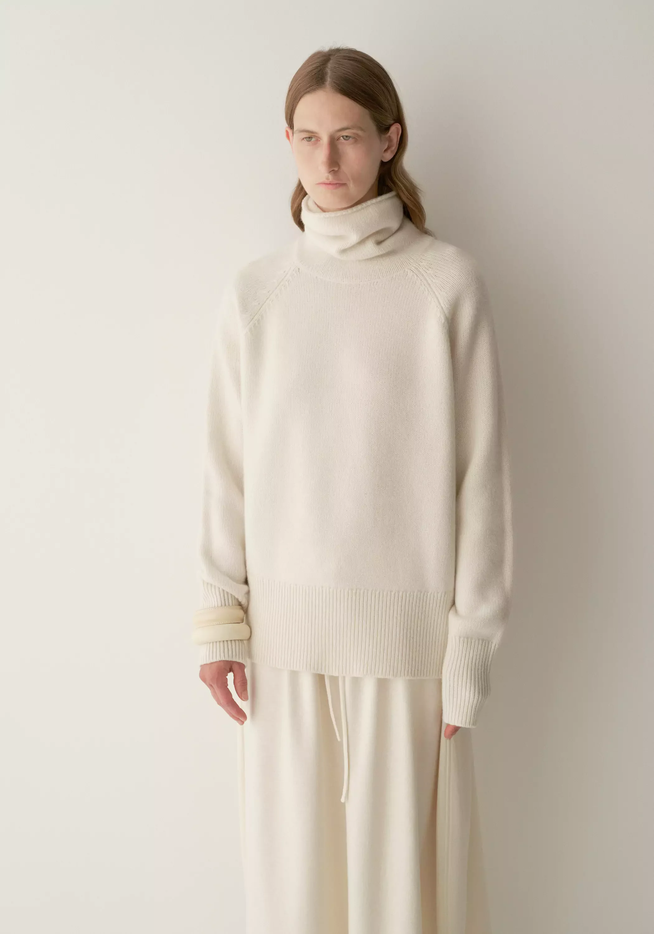 Cashmere-wool High-neck Sweater - Image 19