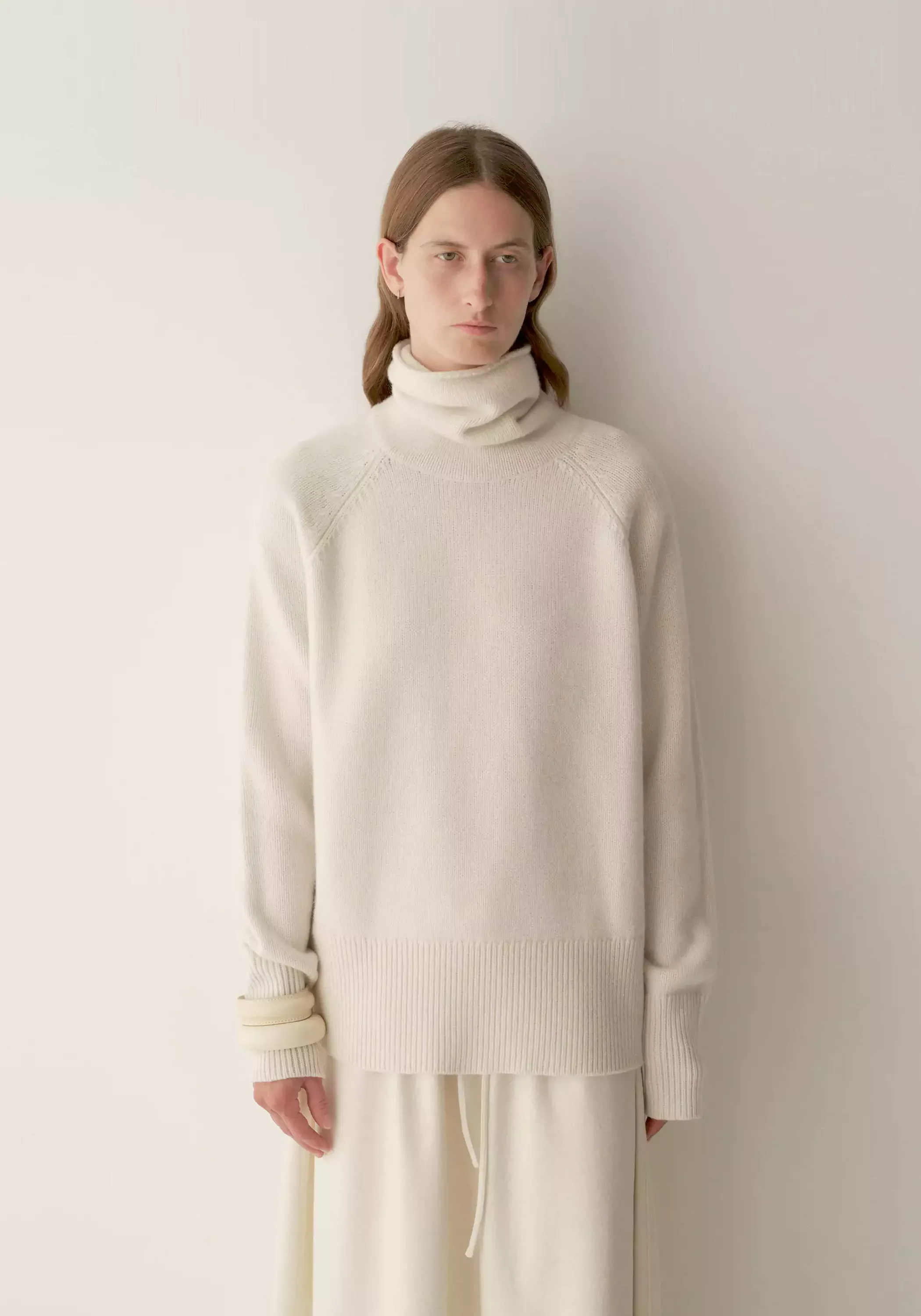 Cashmere-wool High-neck Sweater - Image 4