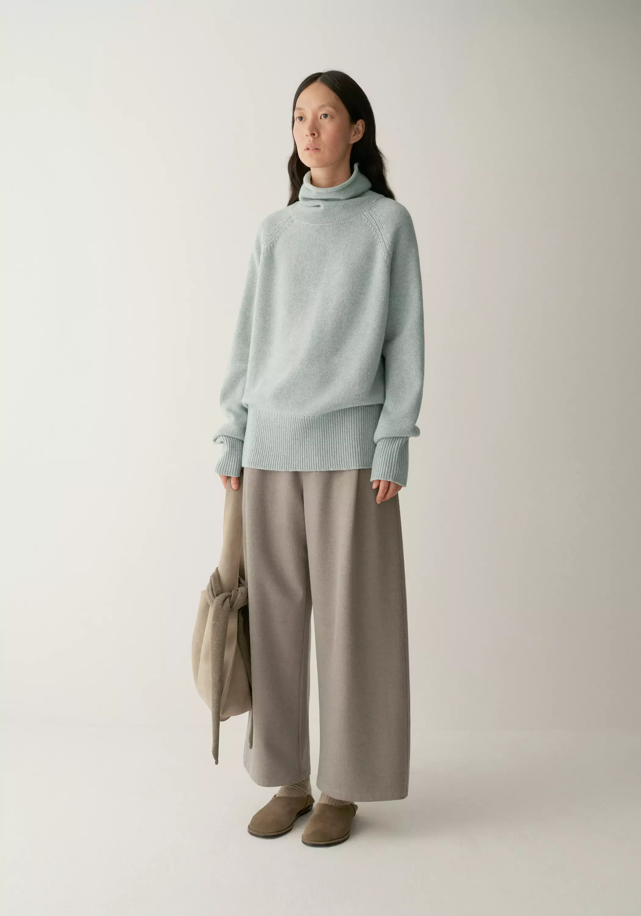 Cashmere-wool High-neck Sweater - Image 9