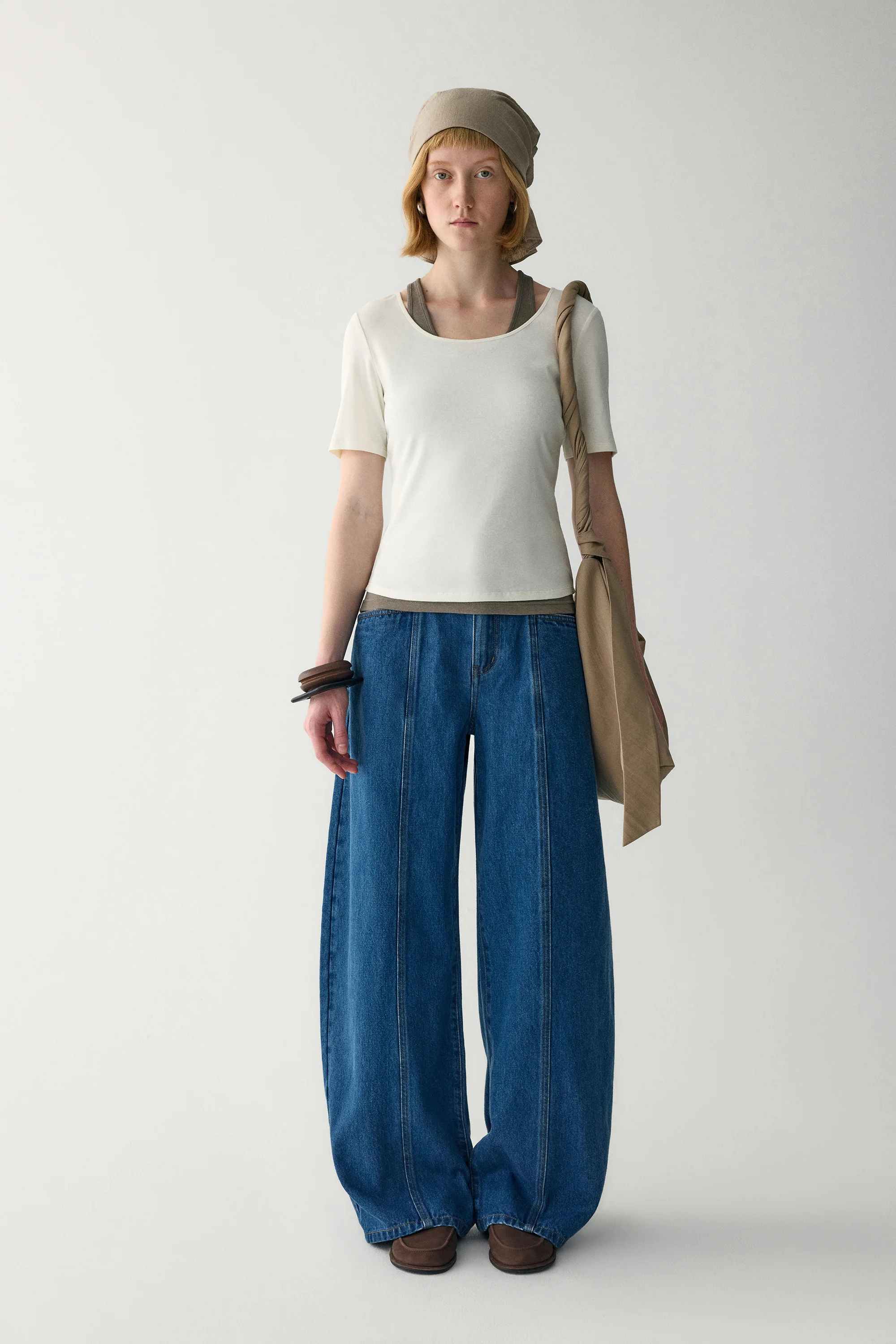 Square Neck Fitted T-shirt - Image 17