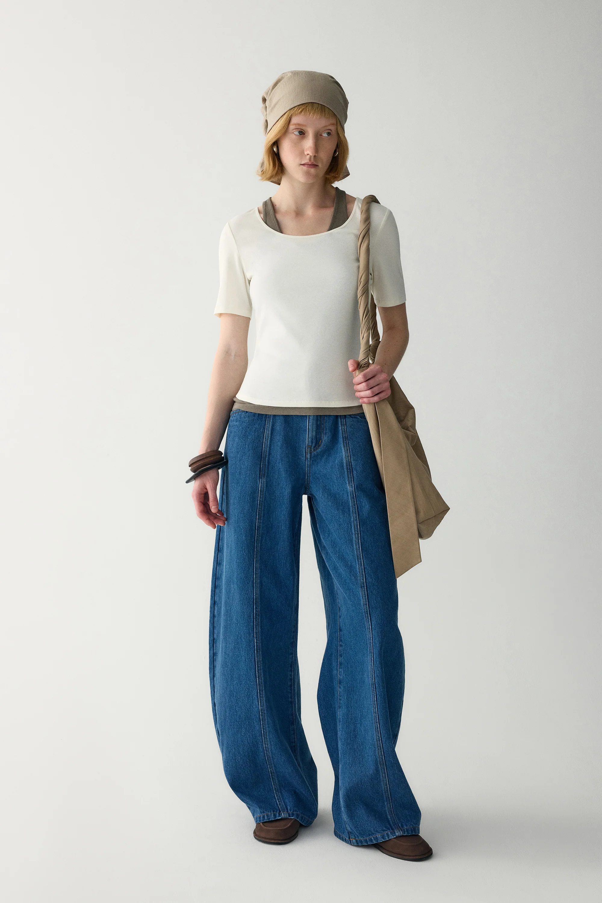 Square Neck Fitted T-shirt - Image 18