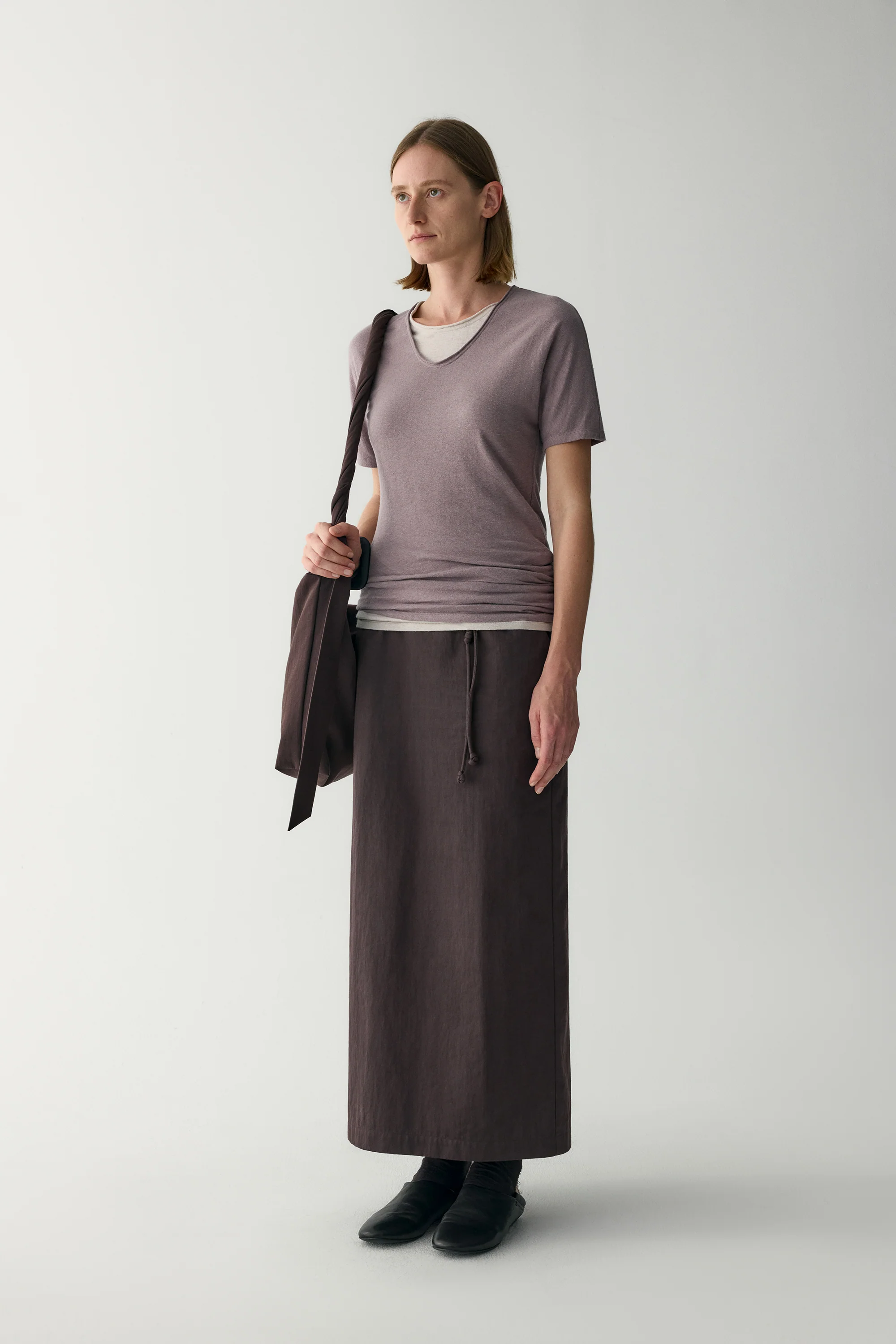 Hemp V-Neck T-shirt - Image 10
