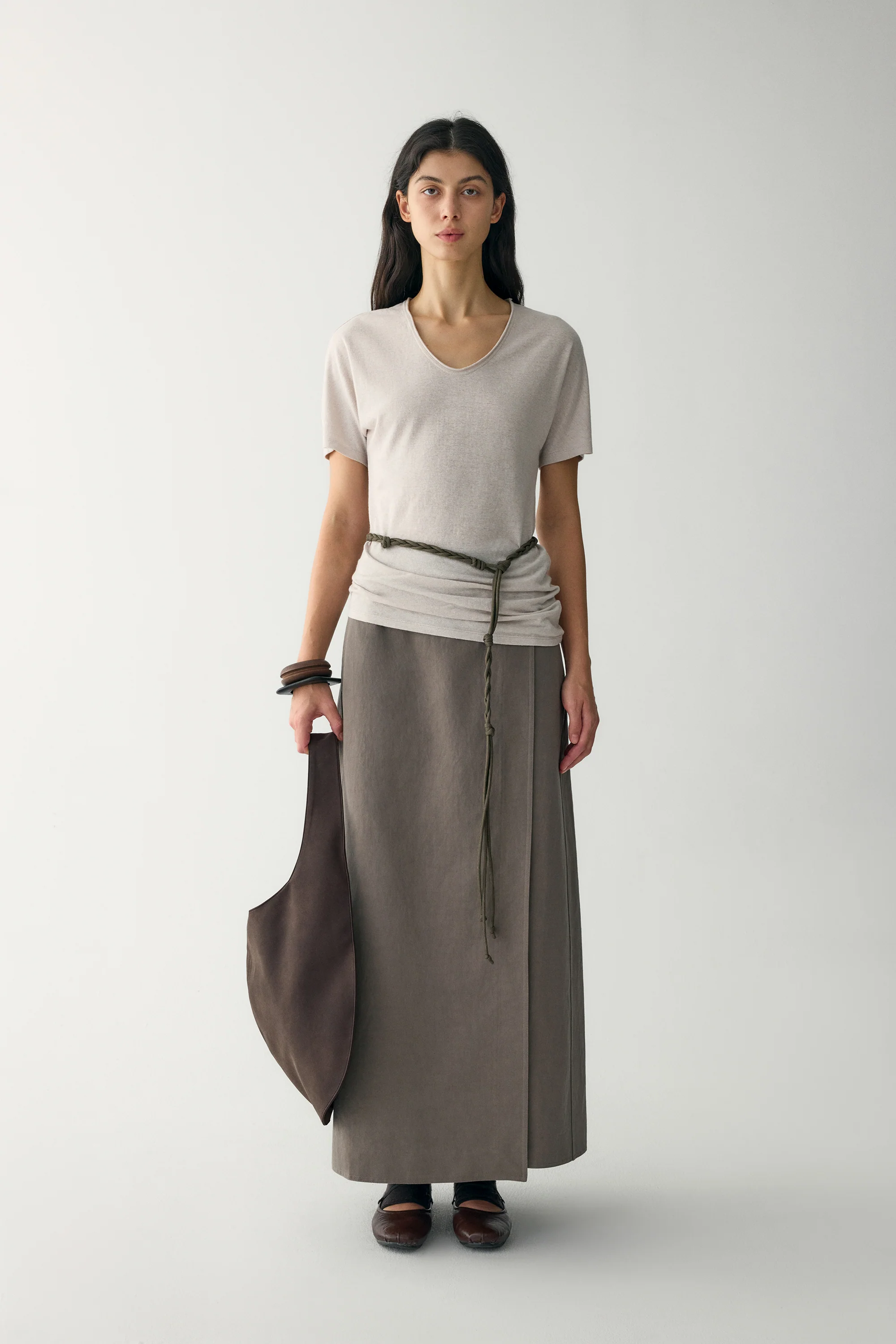 Hemp V-Neck T-shirt - Image 15