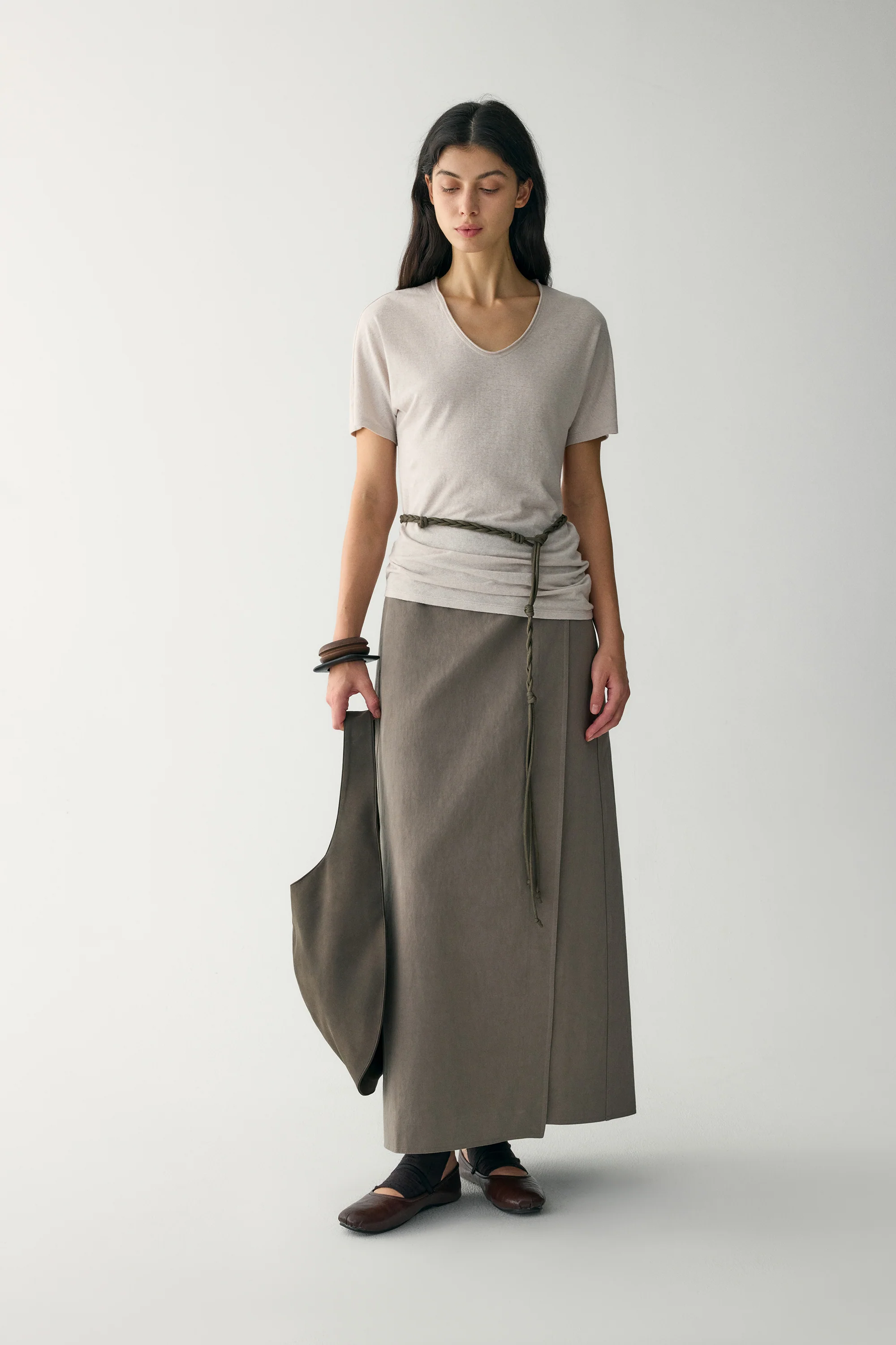 Hemp V-Neck T-shirt - Image 16