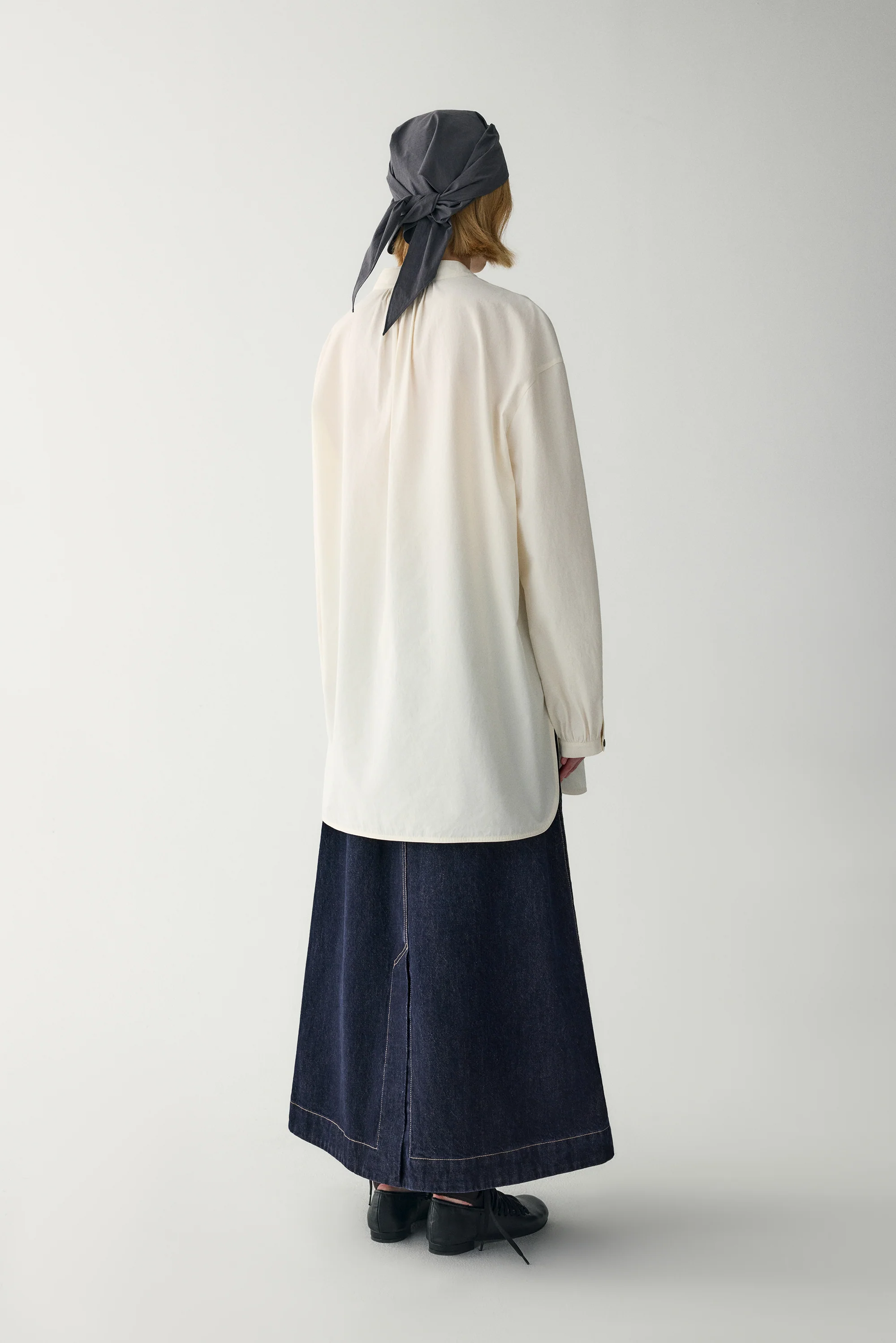Silk-cotton Loose-fit Blouse - Image 15