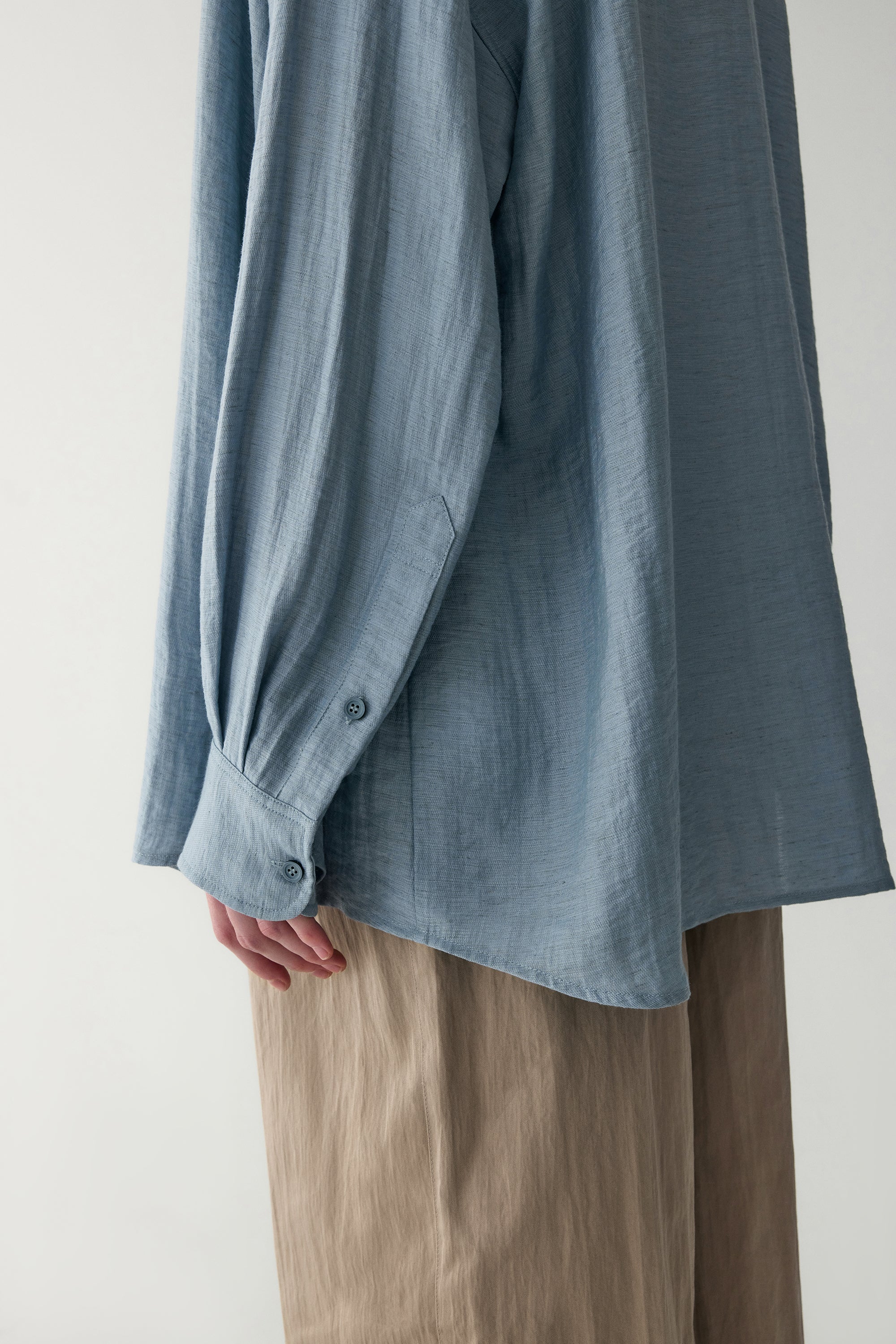 Linen Loose-fit Blouse - Image 12