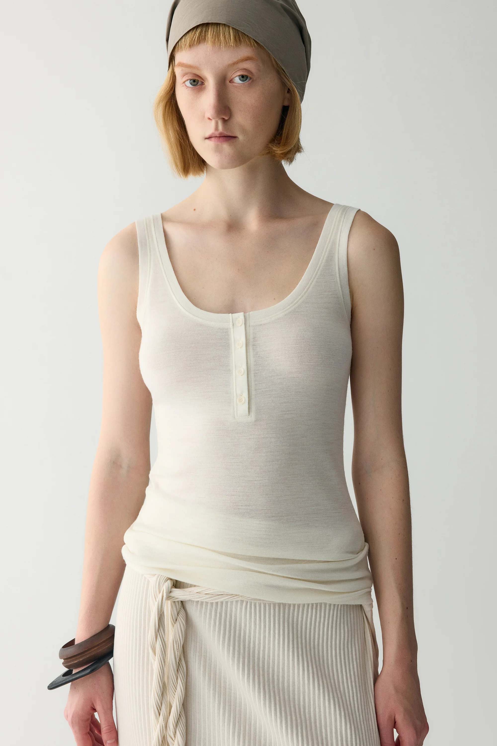 Wool Henley Fitted Tank Top - Image 14