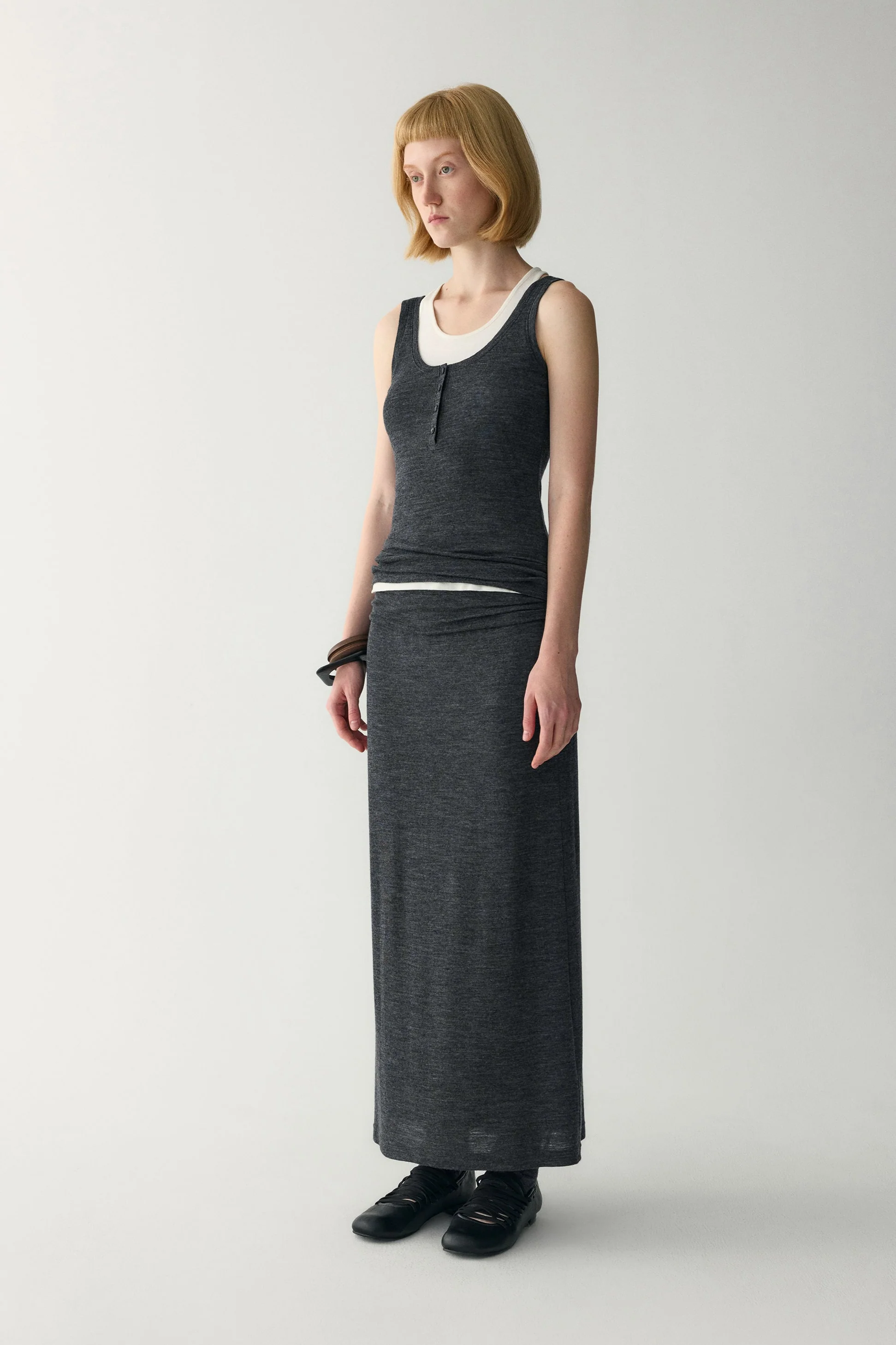 Wool Henley Fitted Tank Top - Image 17