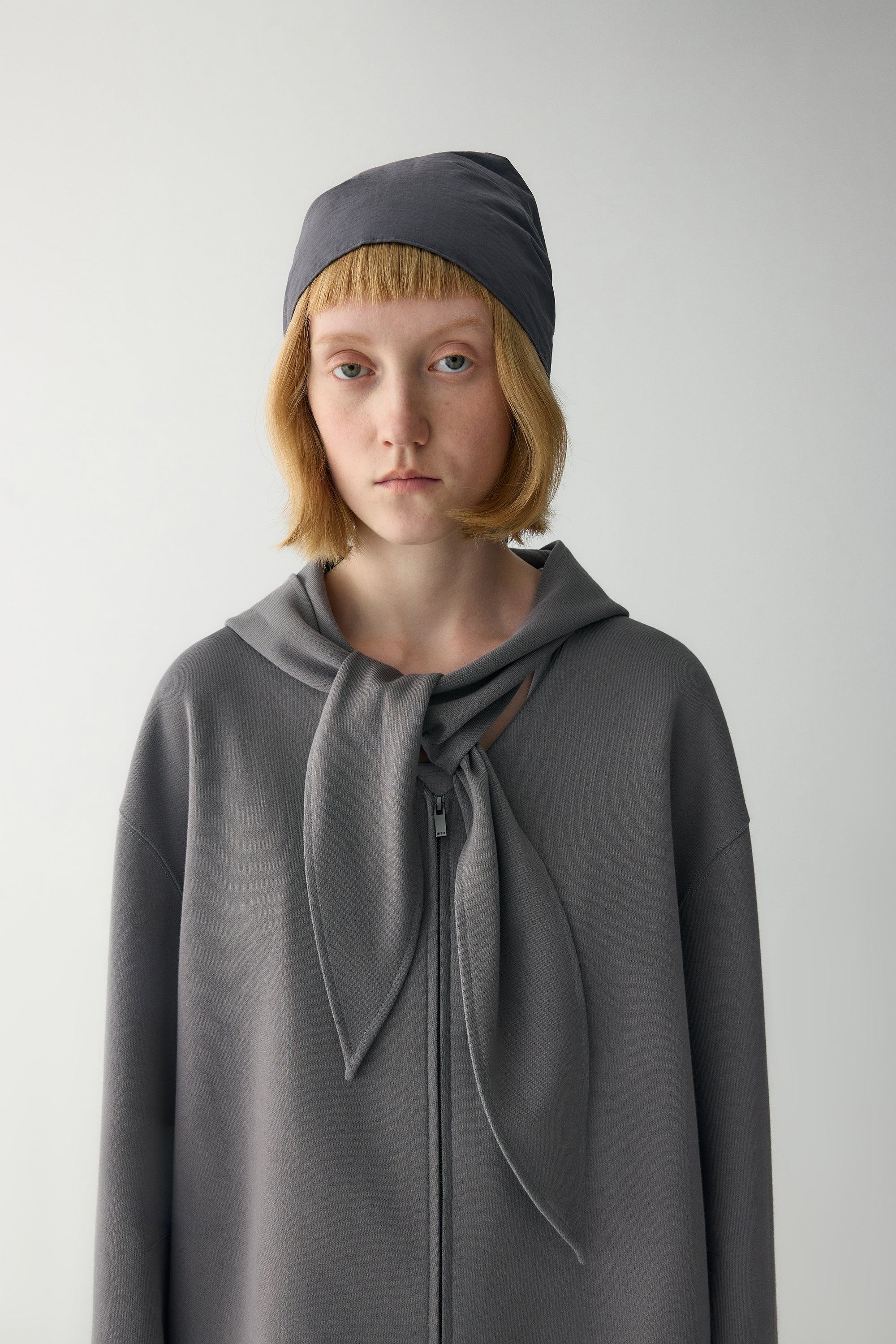Two-way Collar Cotton Hoodie - Image 12
