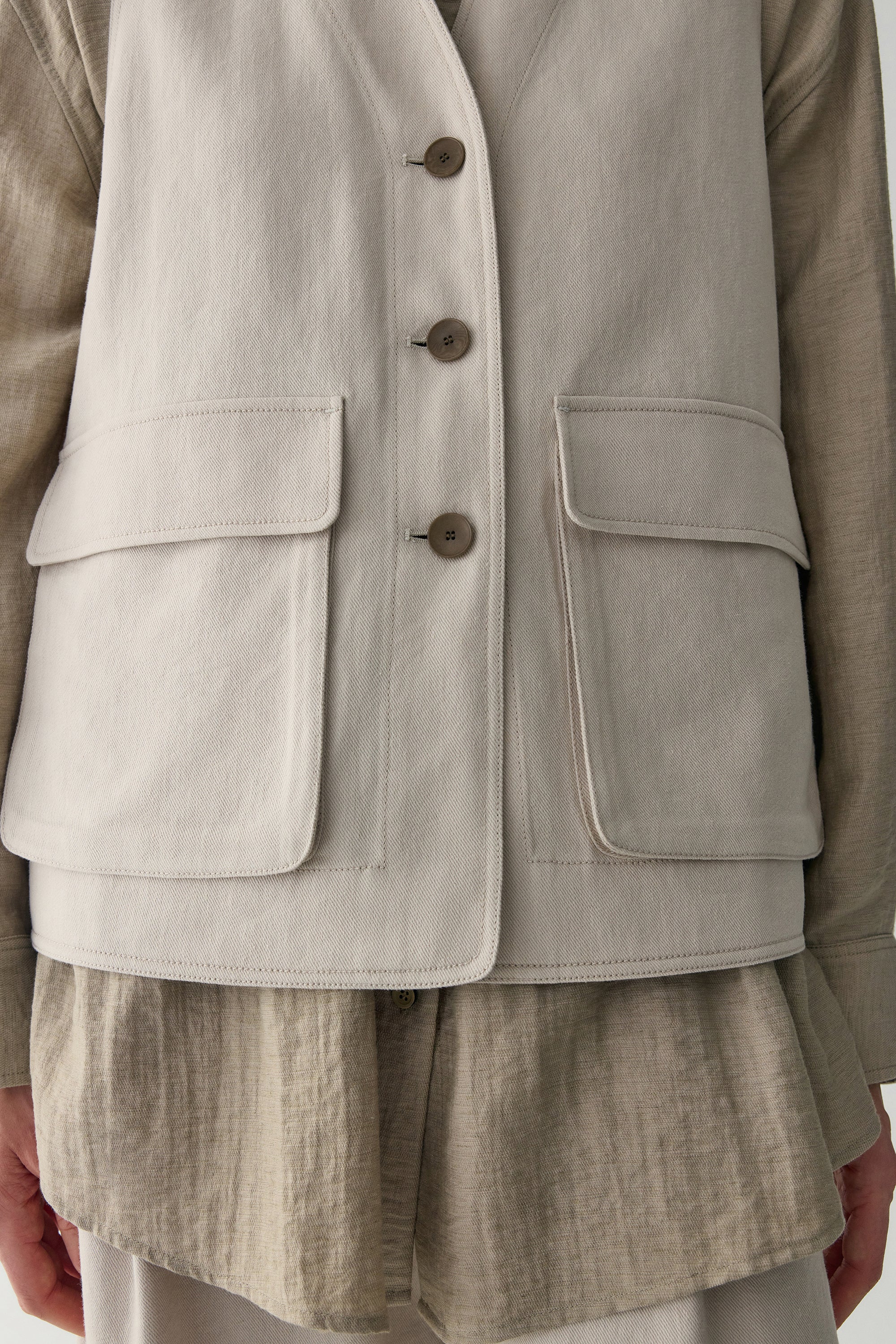 Linen V-neck Utility Vest - Image 12