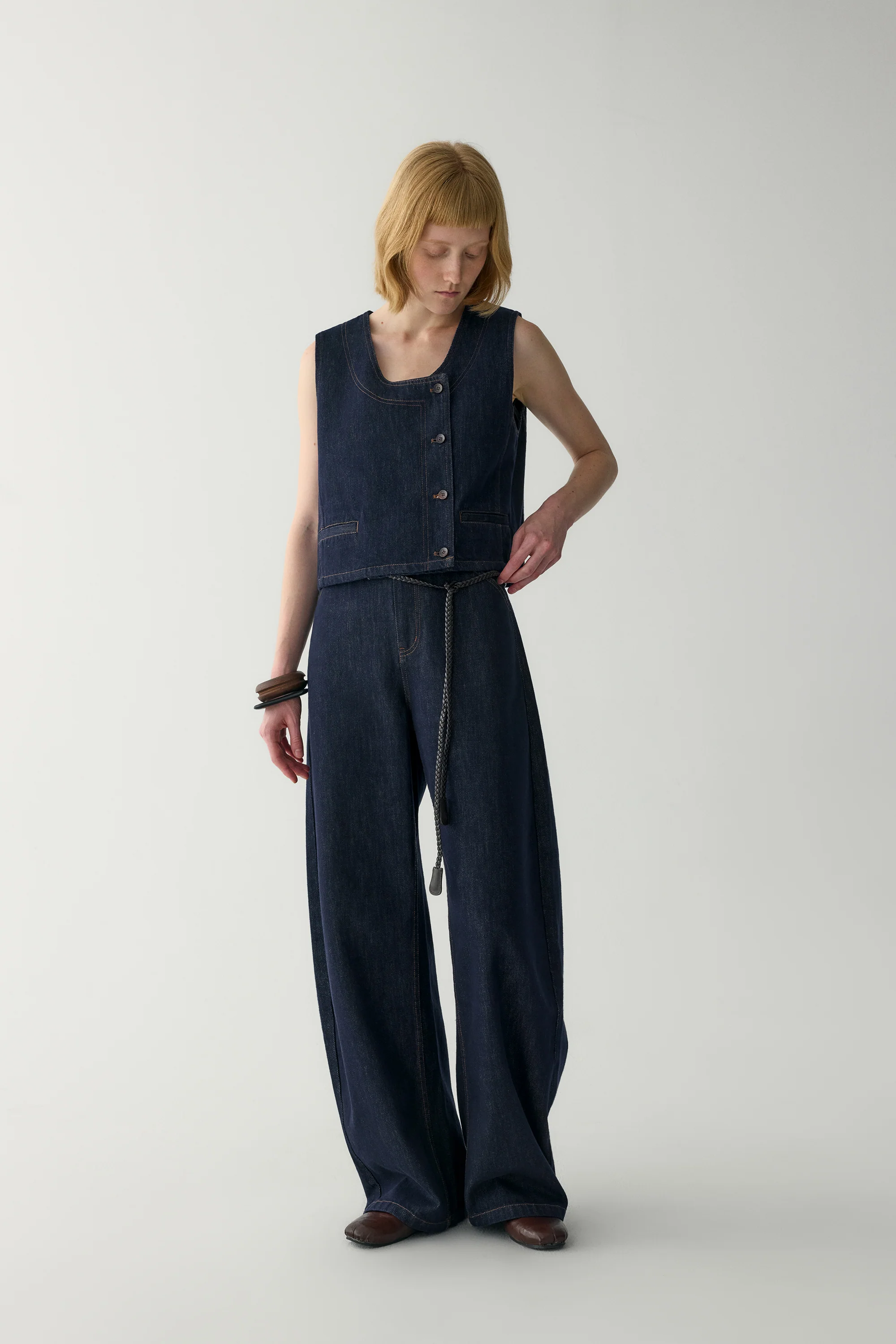 U-neck Denim Vest - Image 4