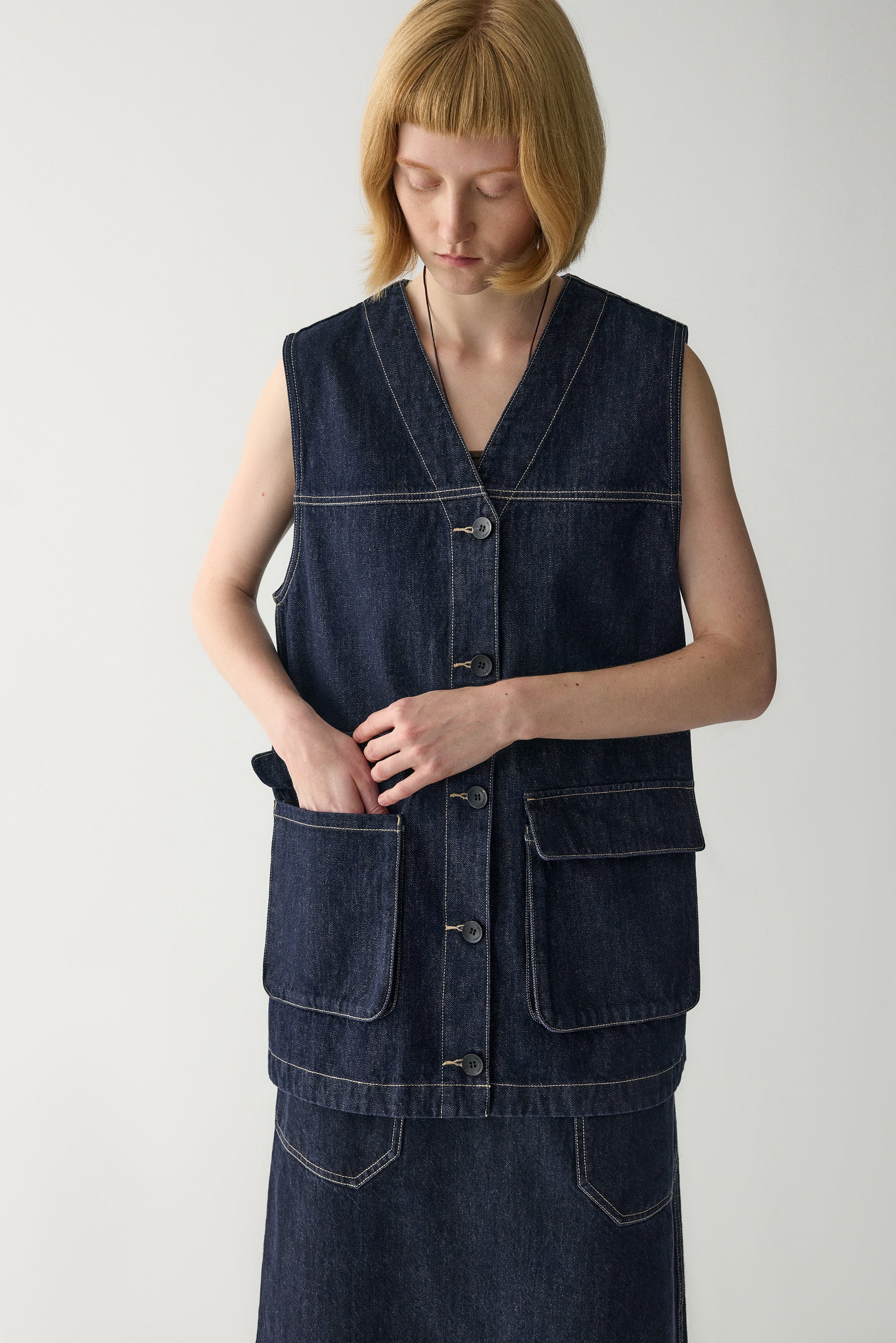 V-neck Long Denim Vest - Image 11