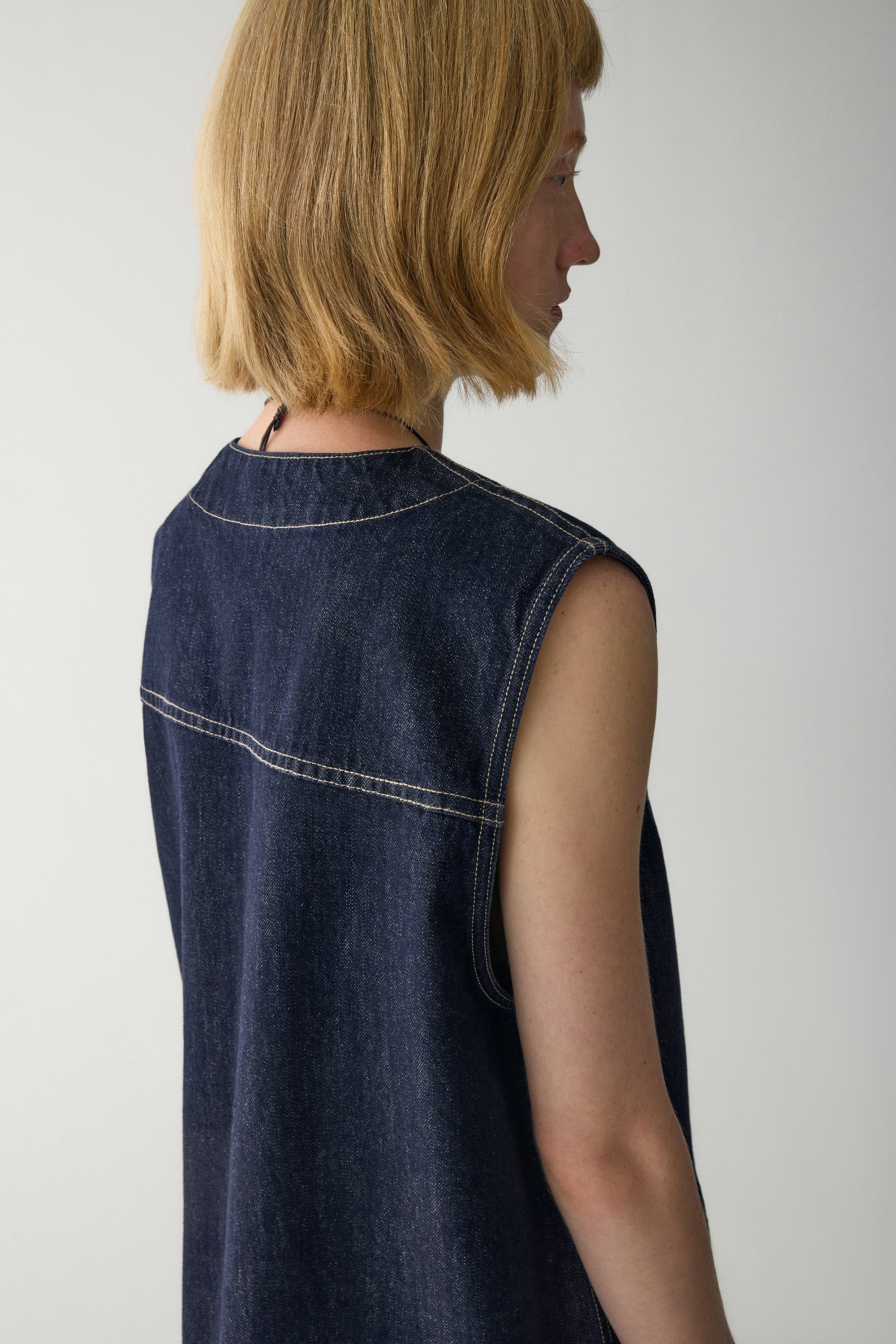 V-neck Long Denim Vest - Image 14
