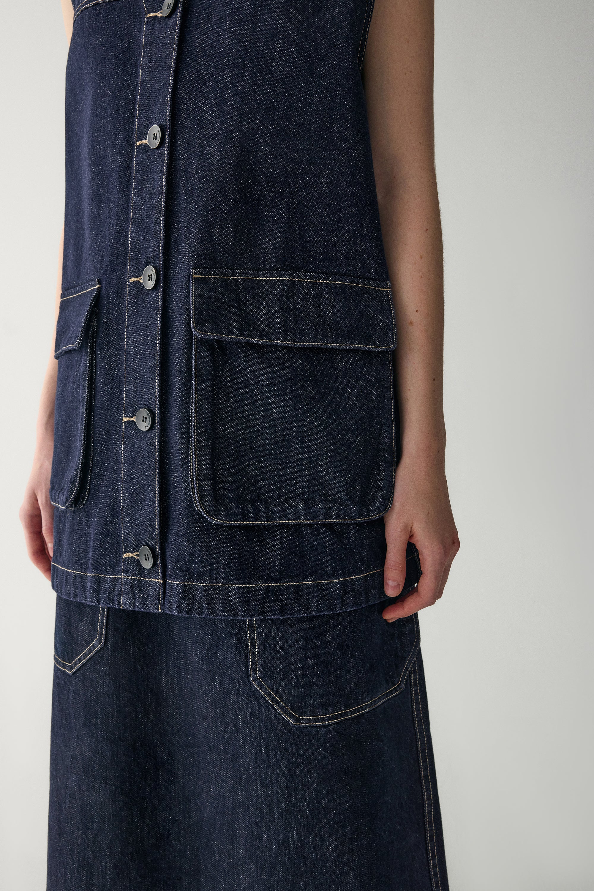 V-neck Long Denim Vest - Image 16