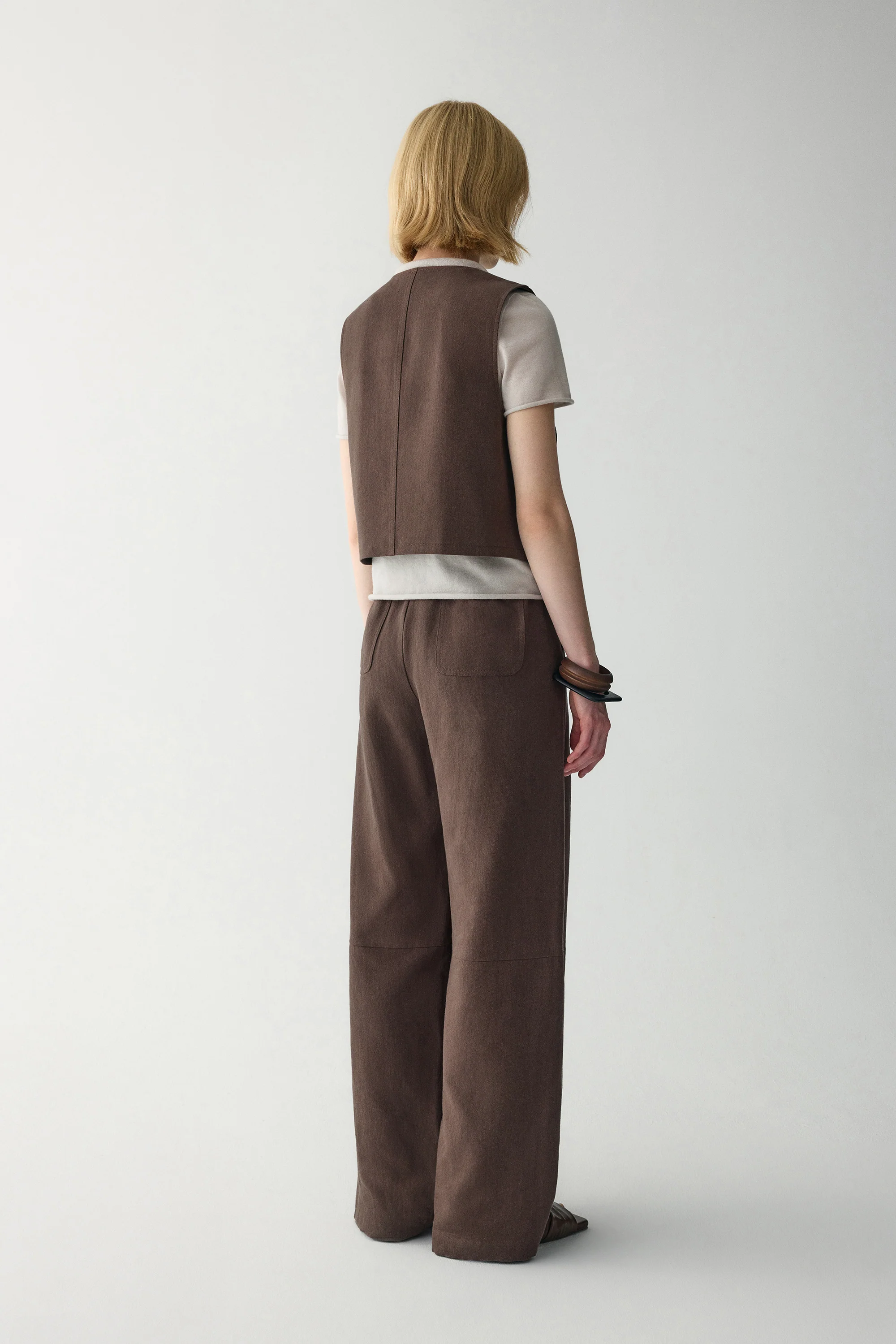 Linen Cropped Vest - Image 14