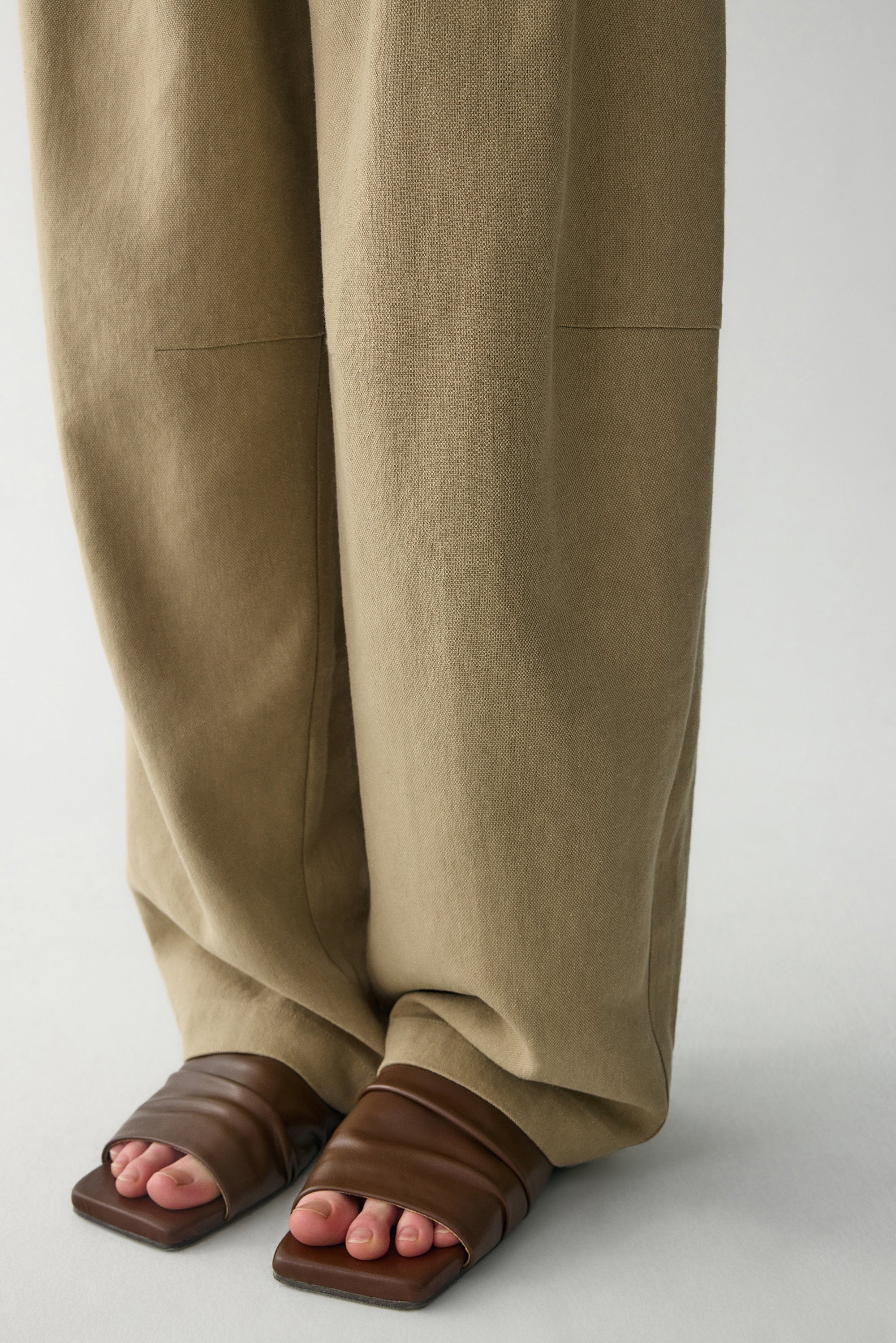 Double Pleated Pants - Image 13