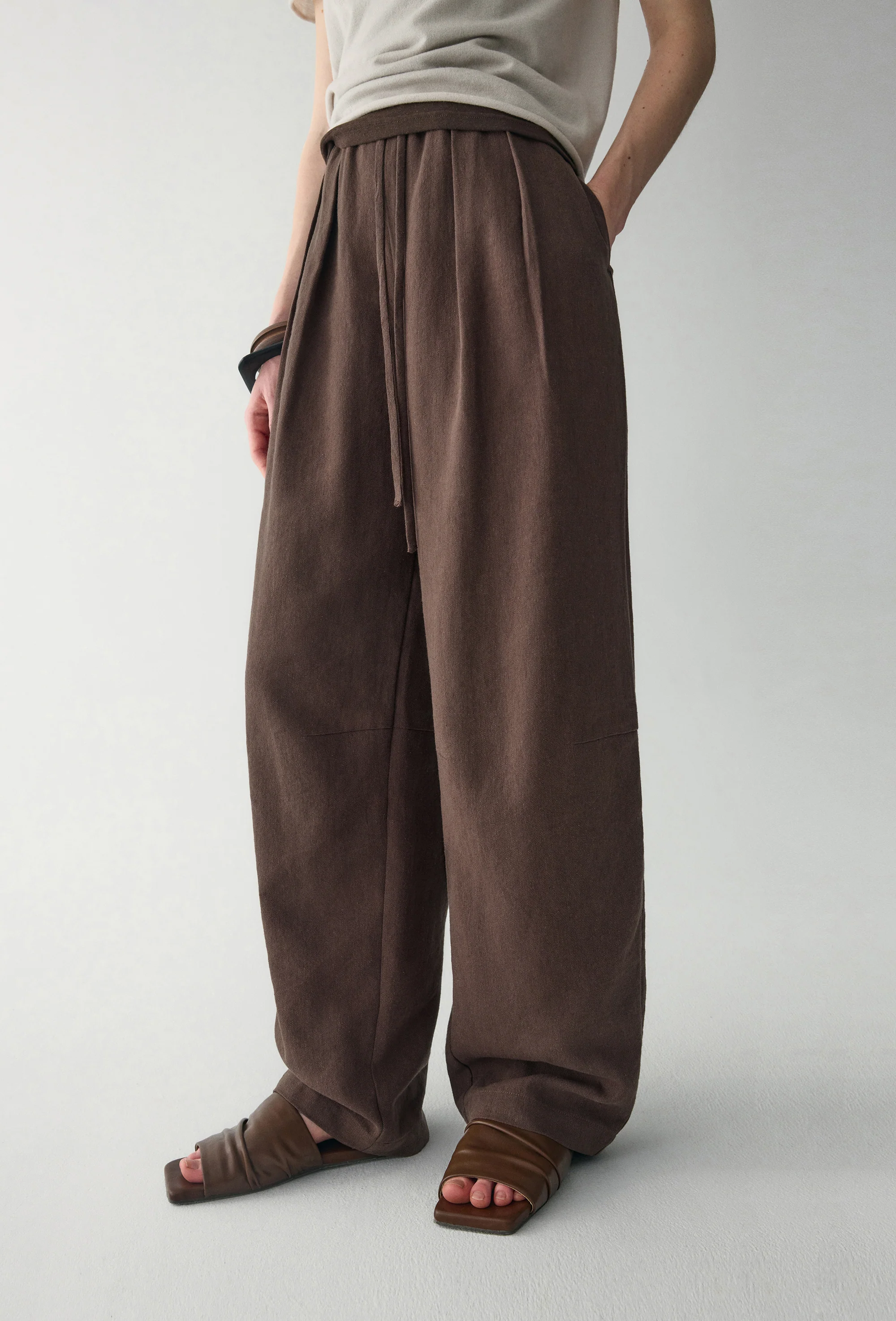 Double Pleated Pants - Image 19