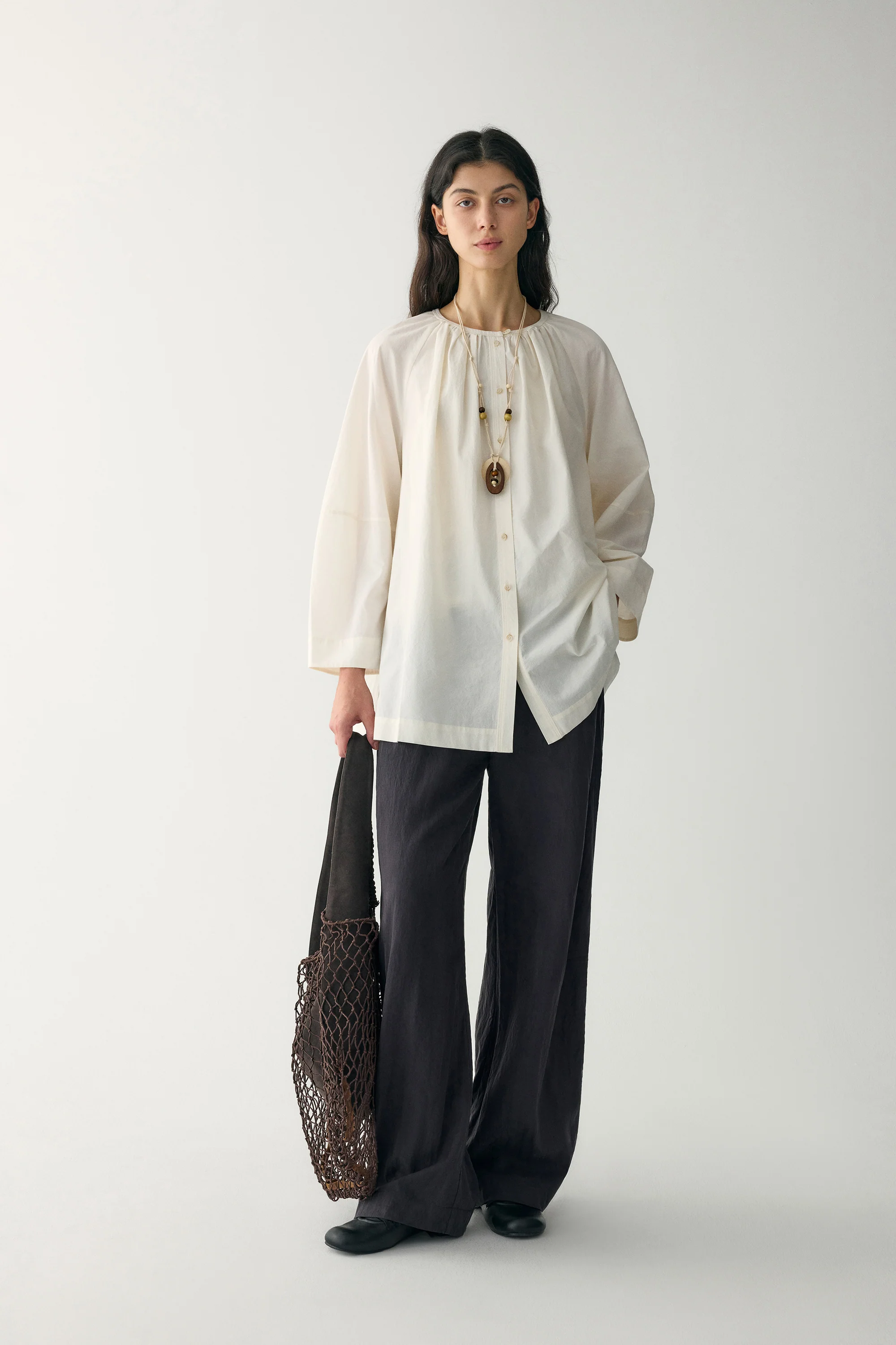 Wide-Leg Curved Pants - Image 17