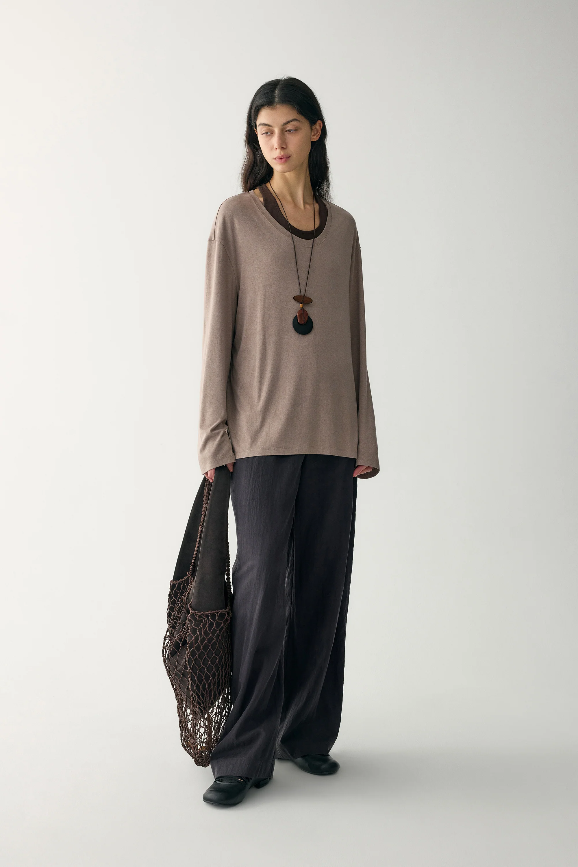 Wide-Leg Curved Pants - Image 18
