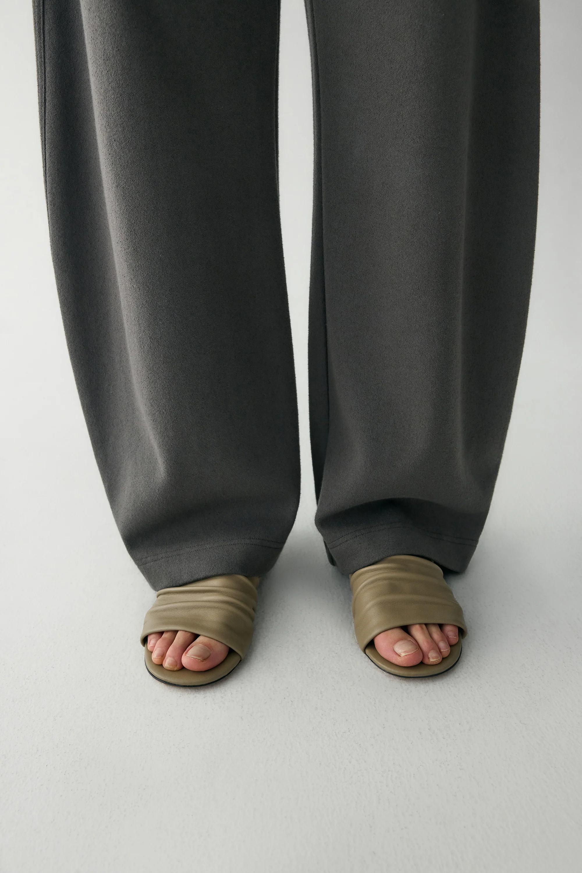 Cotton Relaxed Pants - Image 15