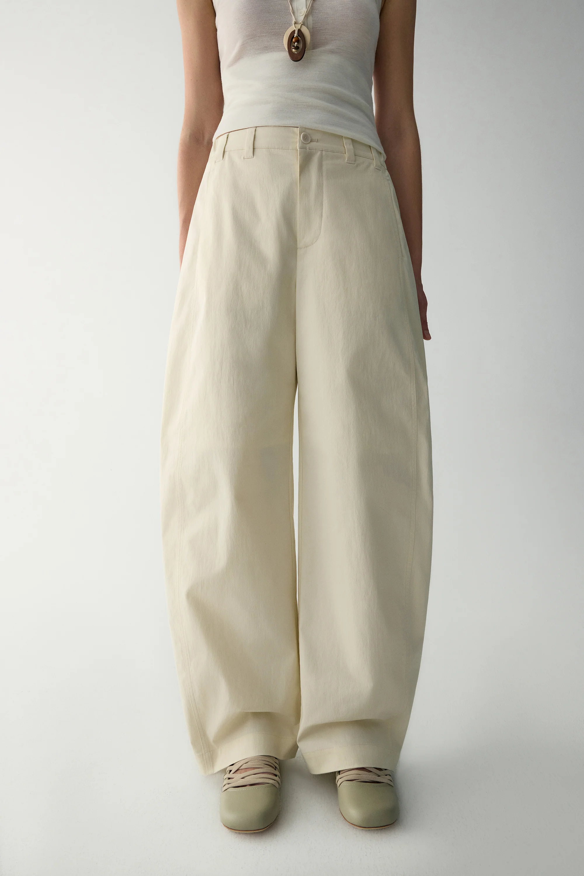 Off-Duty Barrel Pants - Image 5
