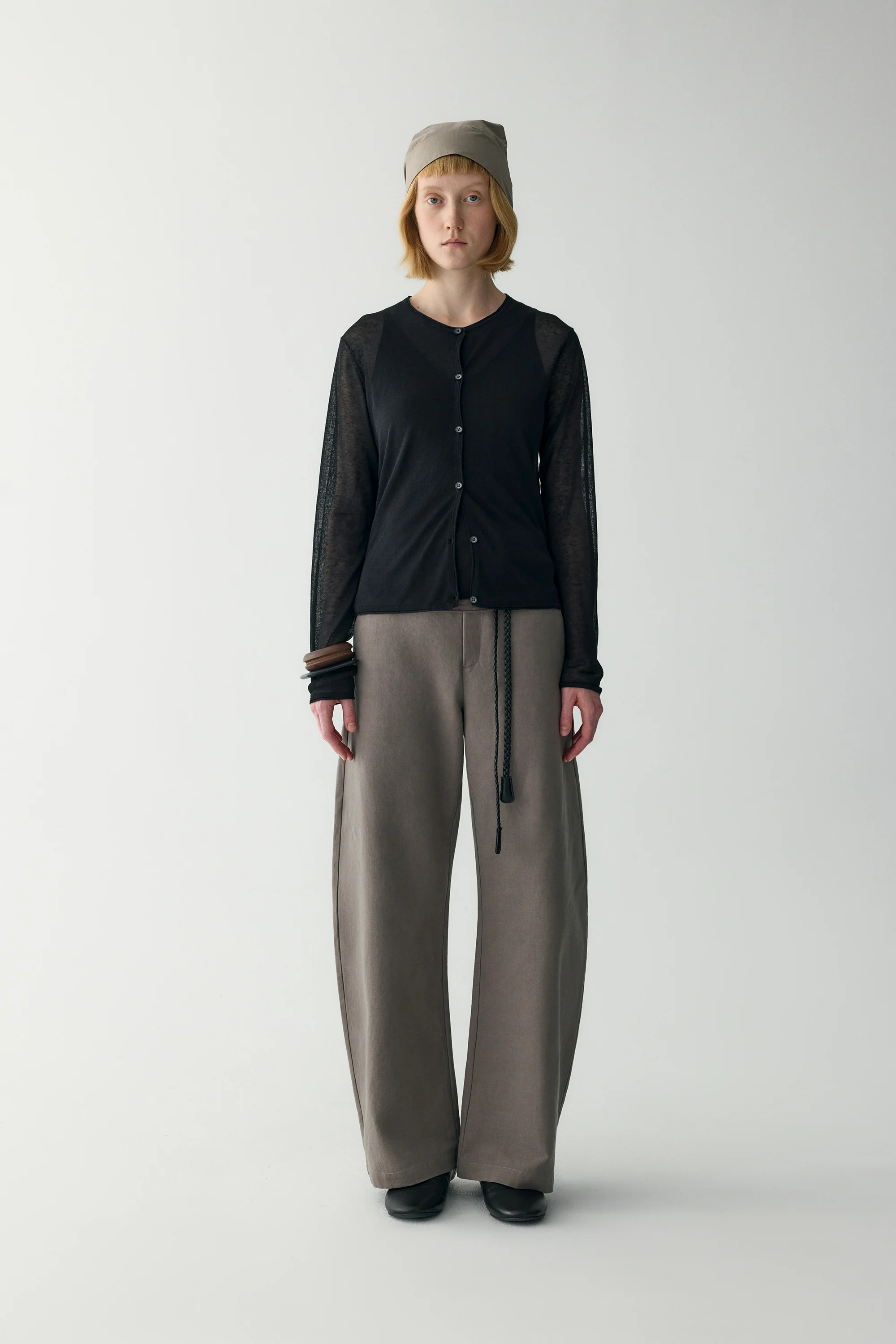 Linen Off-duty Barrel Trousers - Image 14