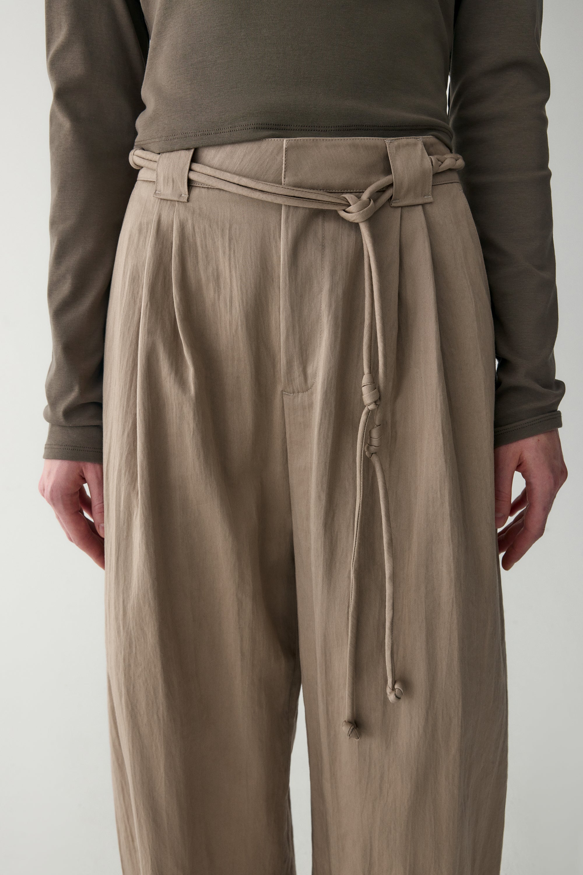 Barrel Pants With Handmade Belt - Image 11